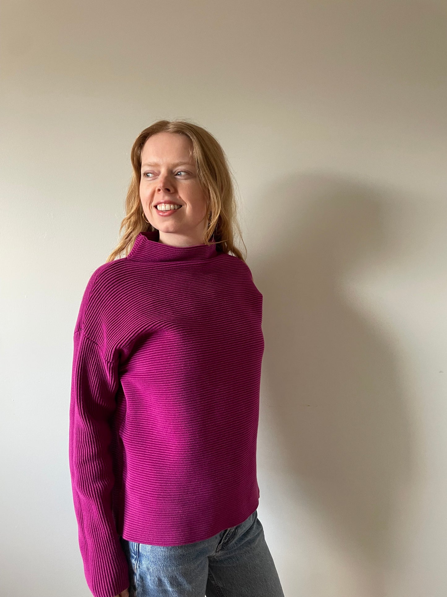 Ivanka Trump Magenta Ribbed Mock Neck Sweater – Medium