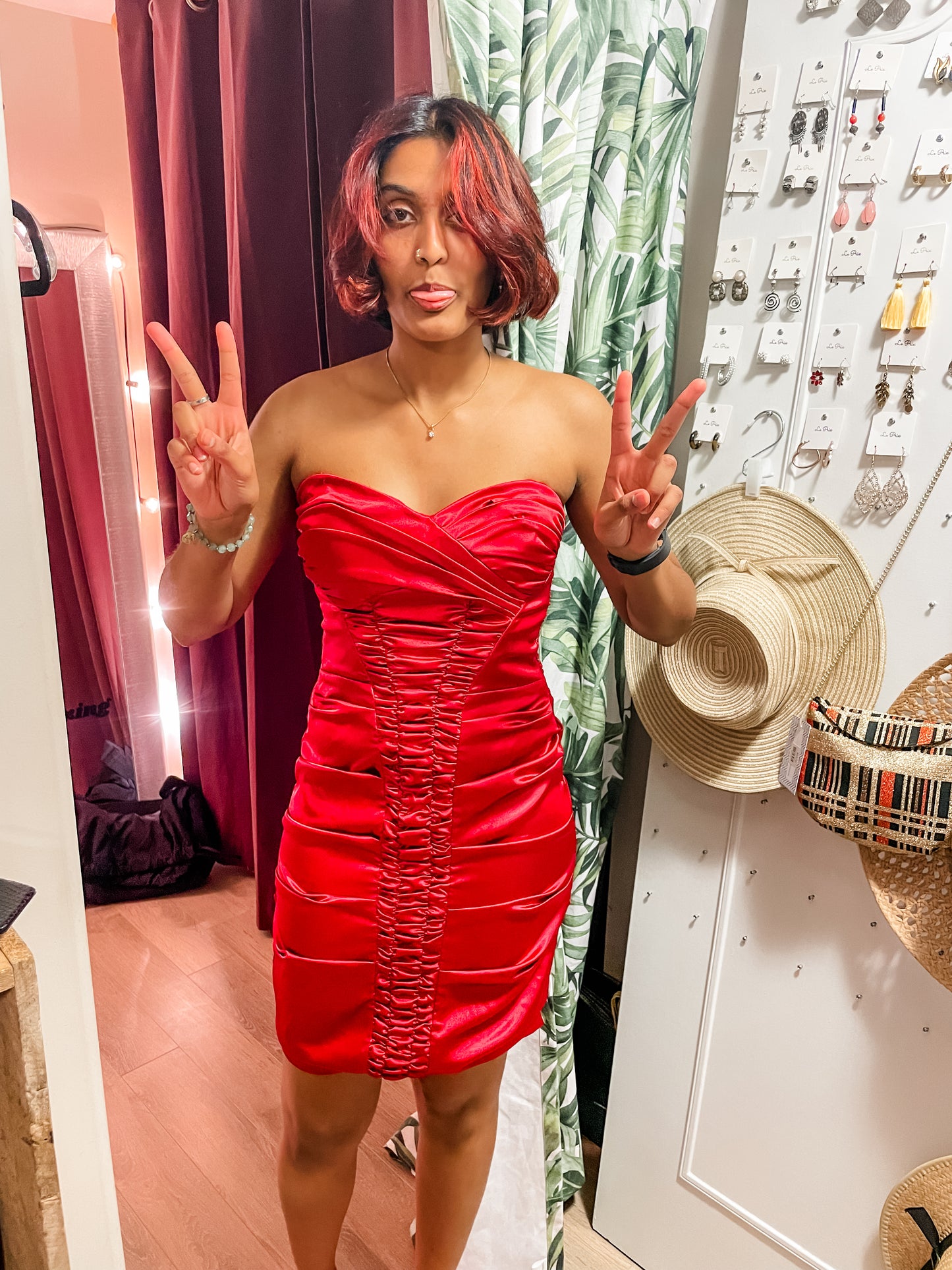 Le Chateau Red Satin Strapless Sweetheart Rouched Dress - Small