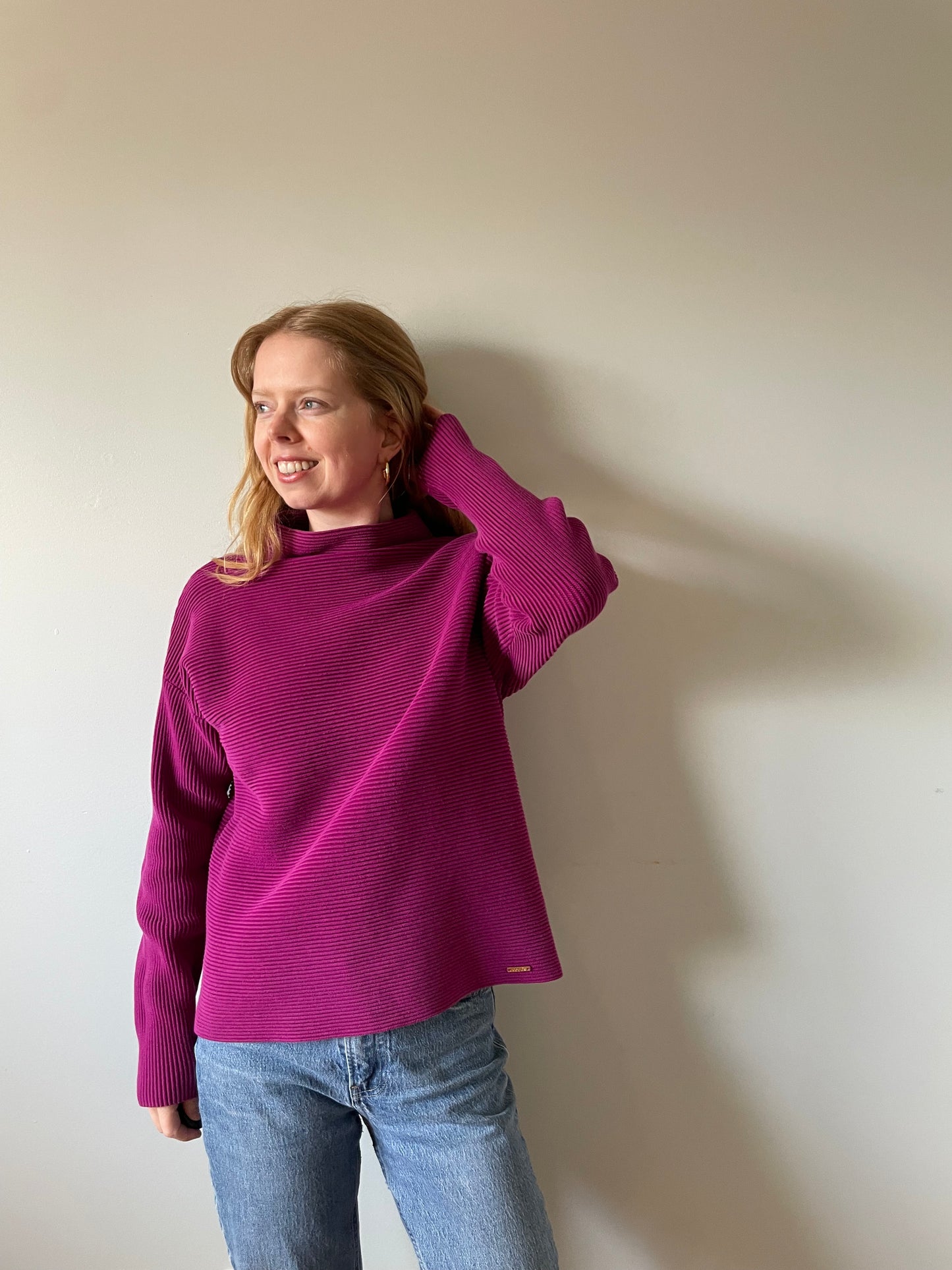Ivanka Trump Magenta Ribbed Mock Neck Sweater – Medium