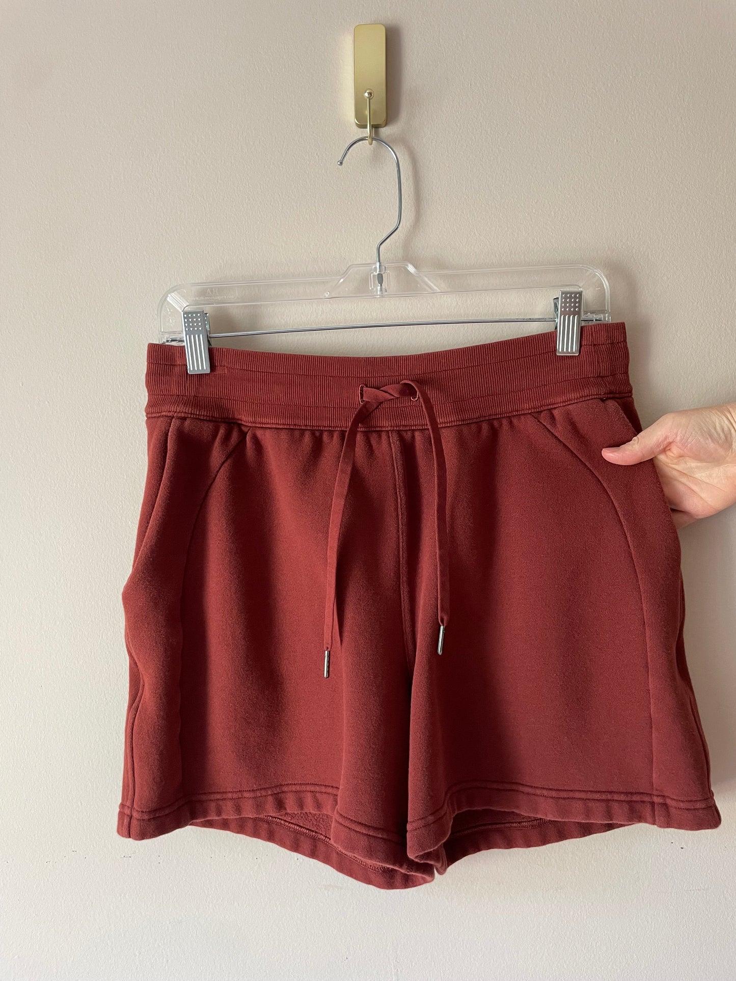 Lululemon Scuba High-Rise Fleece Shorts - Terracotta - Size 8