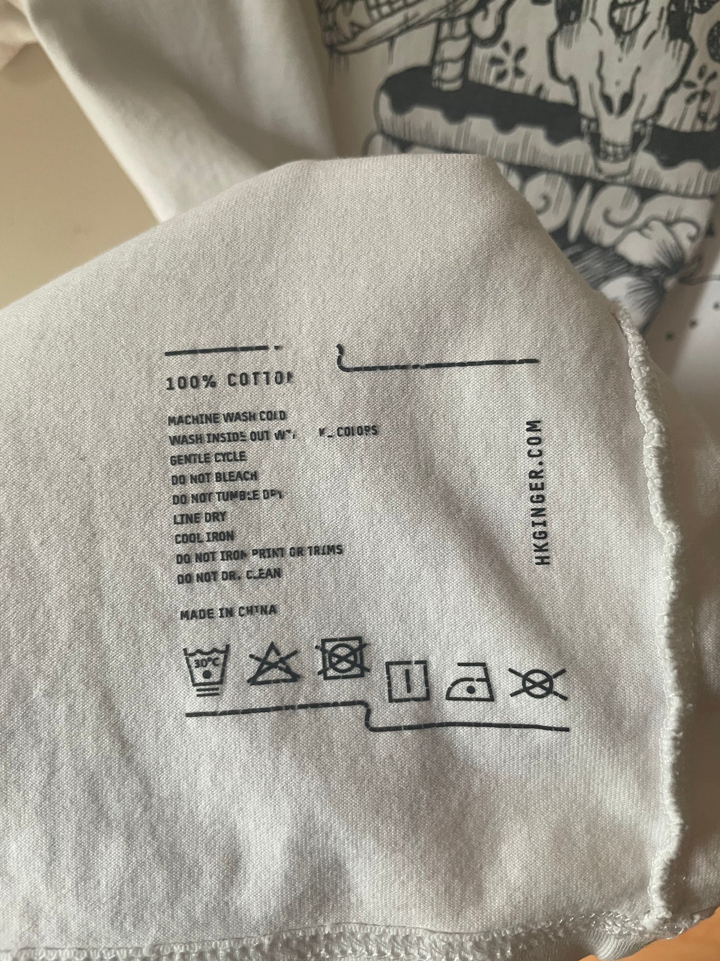 Ginger White Graphic Culture T-Shirt – Size XL
