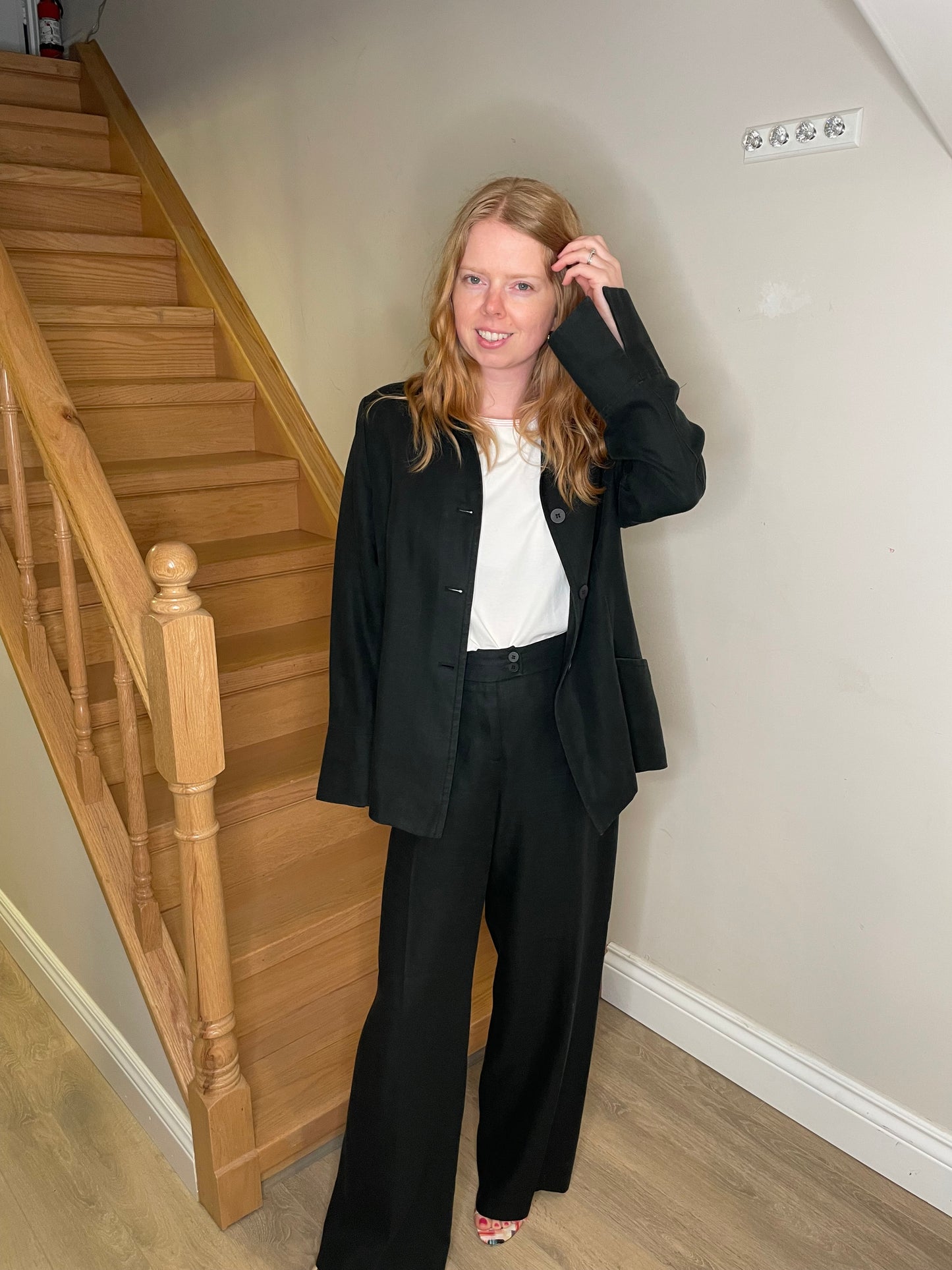 David Findlay 100% Linen Black Wide-Leg Pant Suit – Made in Canada – Size 12