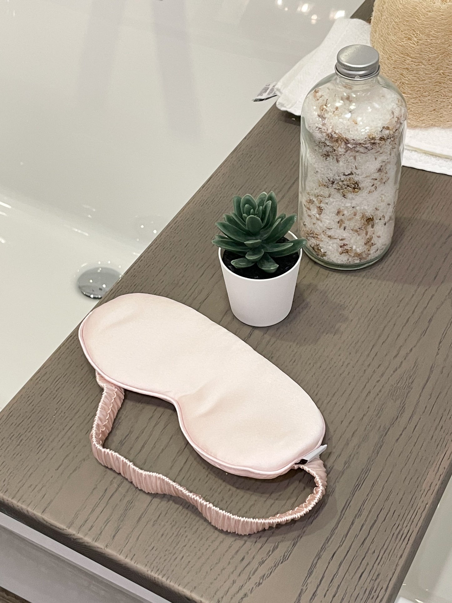 100% Organic Silk Sleep Eye Mask - Light Pink