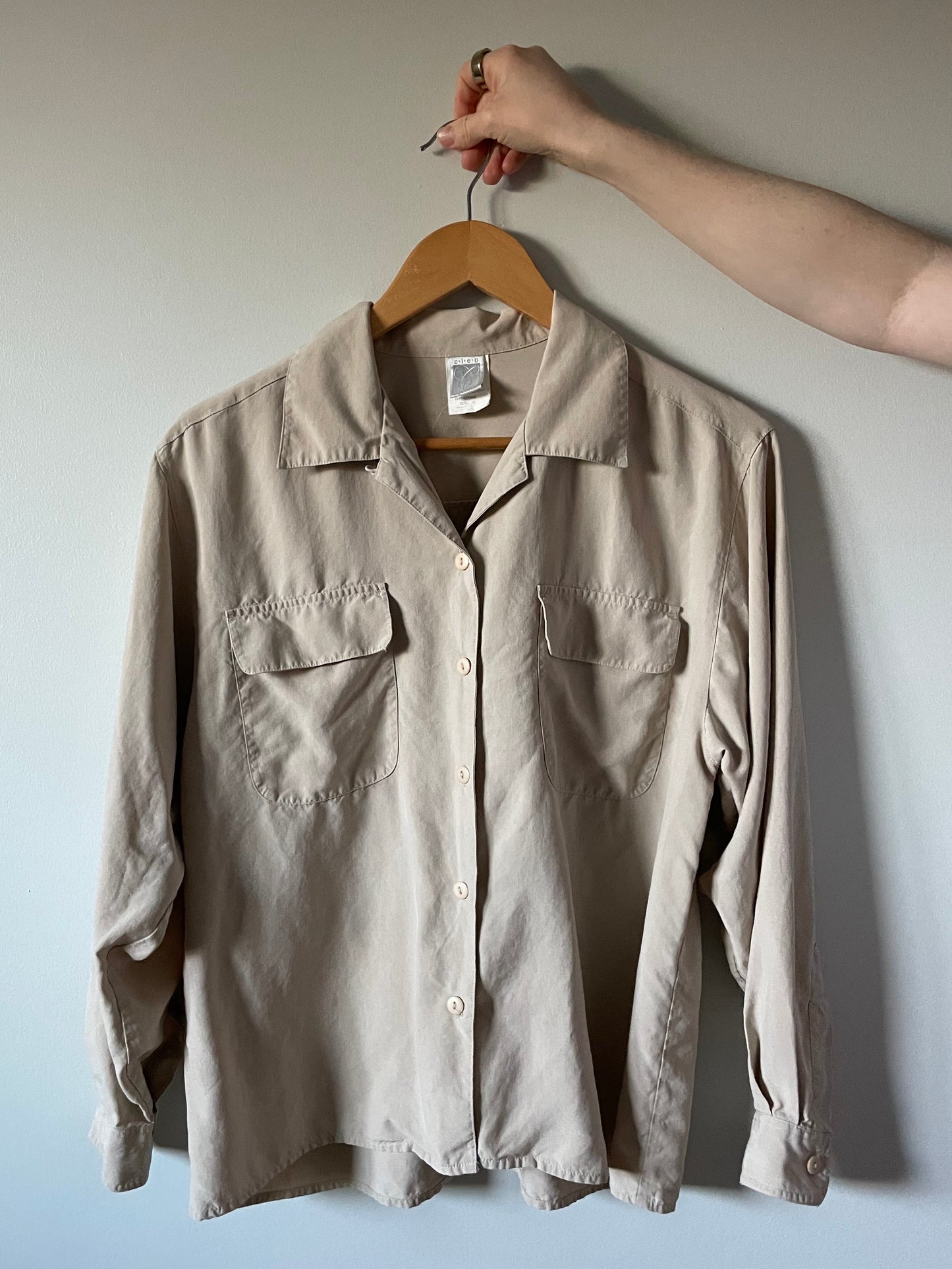 Vintage Cleo Beige 100% Silk Button-Up Shirt – Medium