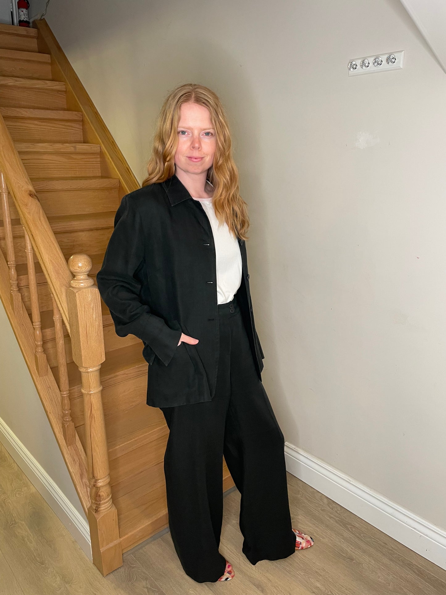 David Findlay 100% Linen Black Wide-Leg Pant Suit – Made in Canada – Size 12