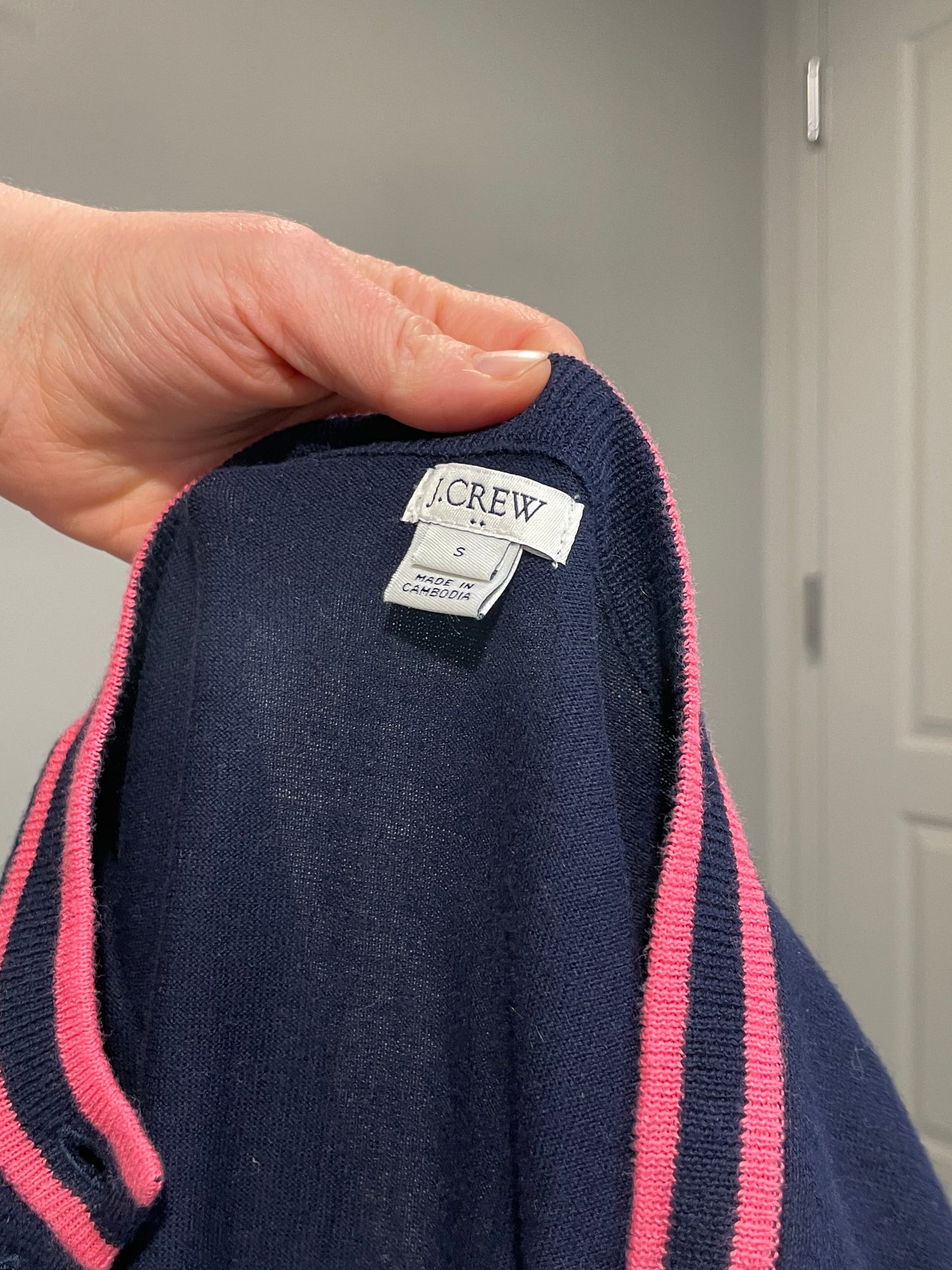 Crew Navy Cotton Cardigan with Pink Trim – Small