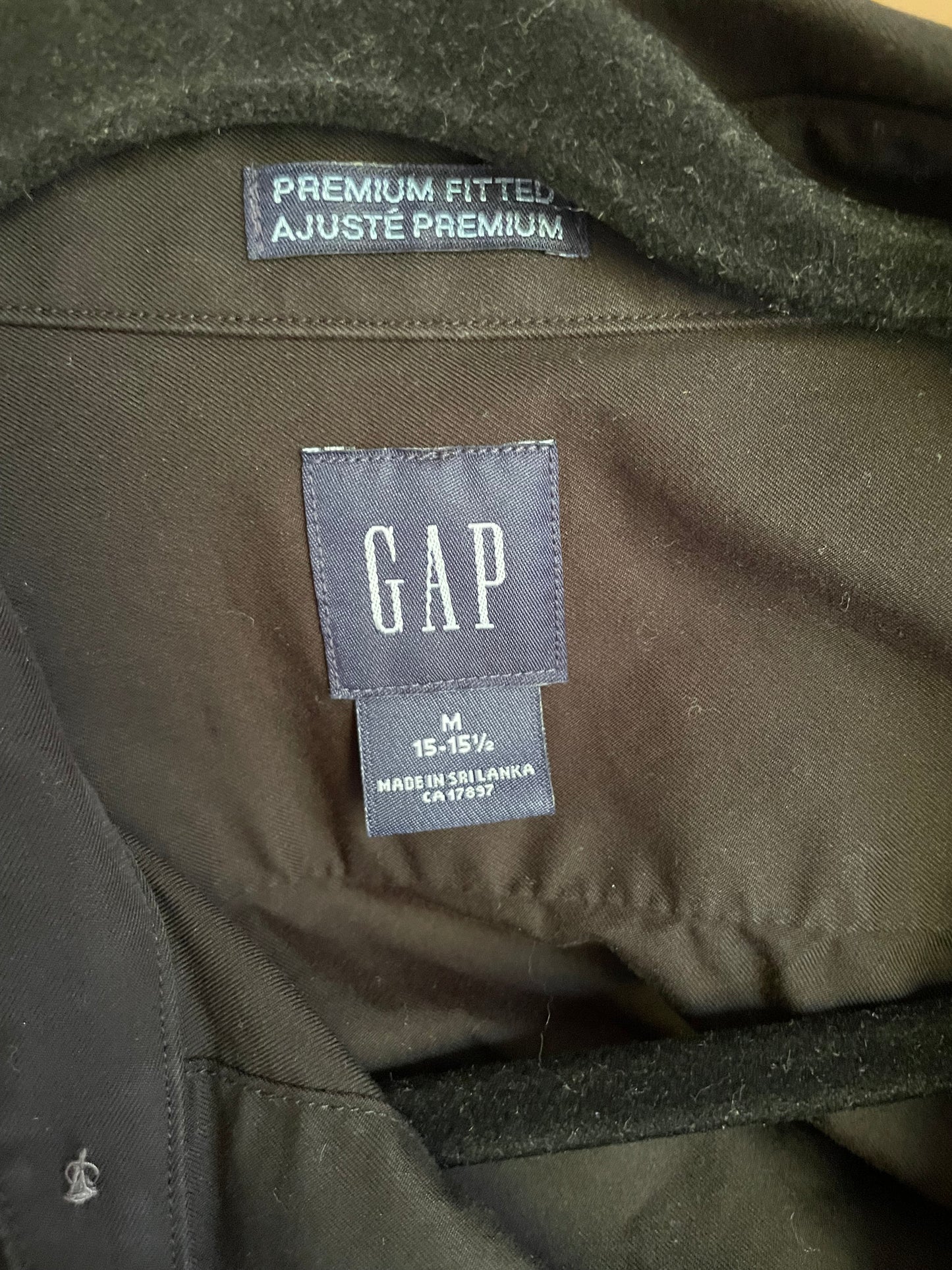 GAP Black 100% Cotton Premium Fitted Button-Up Shirt – Size Medium (Unisex)