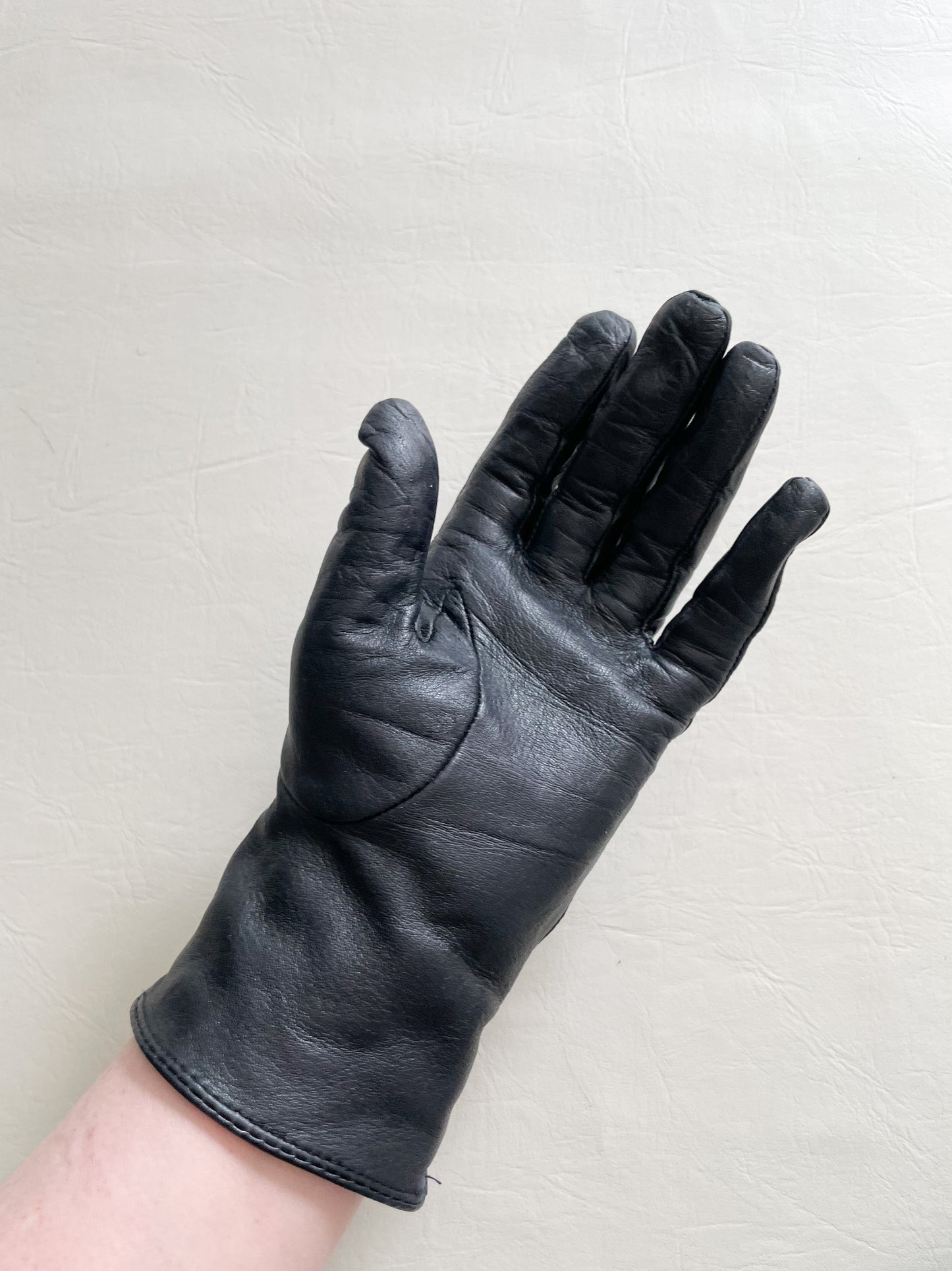 Alexandra Bartlett Genuine Leather Braided Gloves - Medium