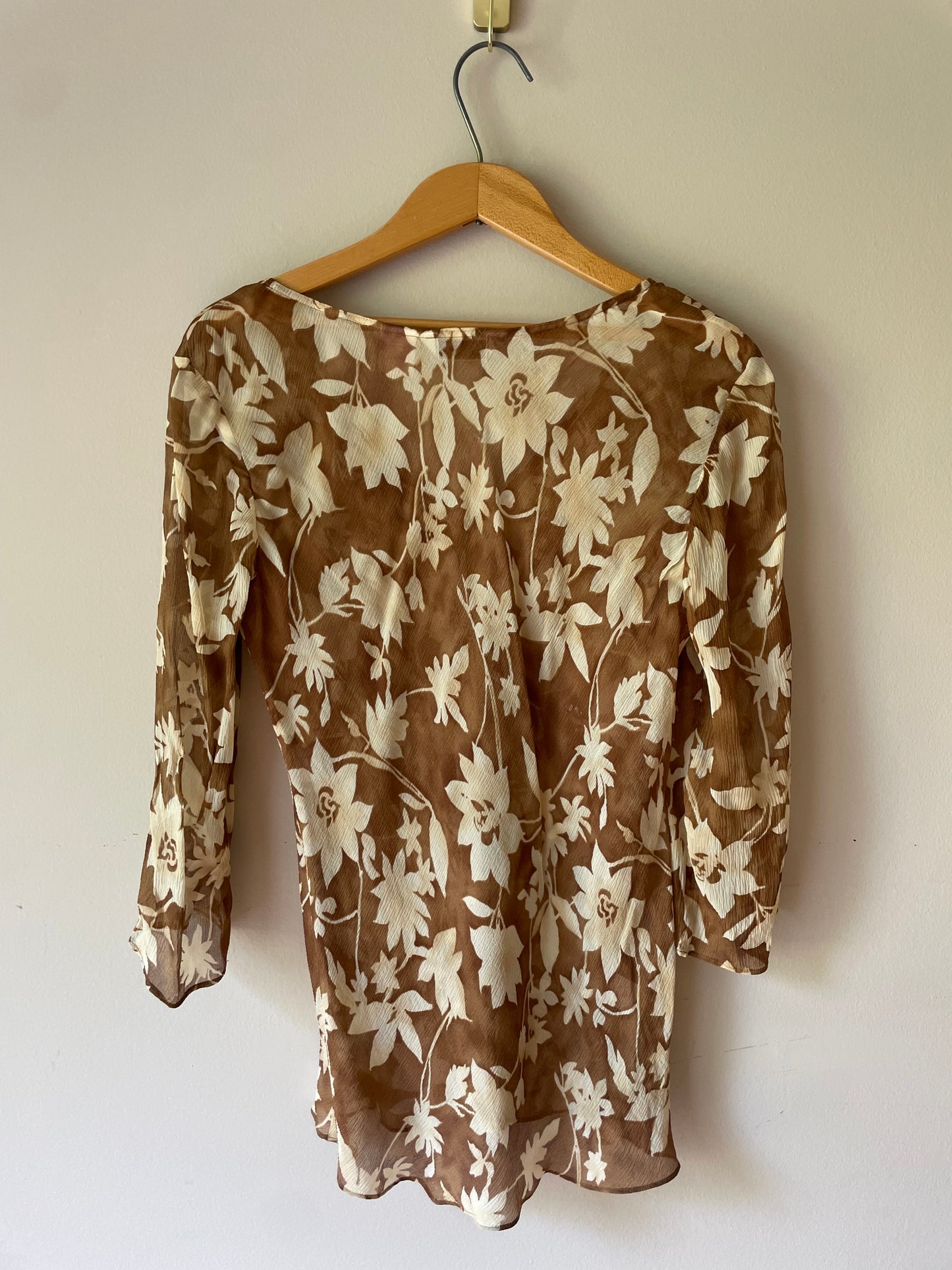 Tommy Bahama Sheer Silk Brown Floral Blouse – Medium