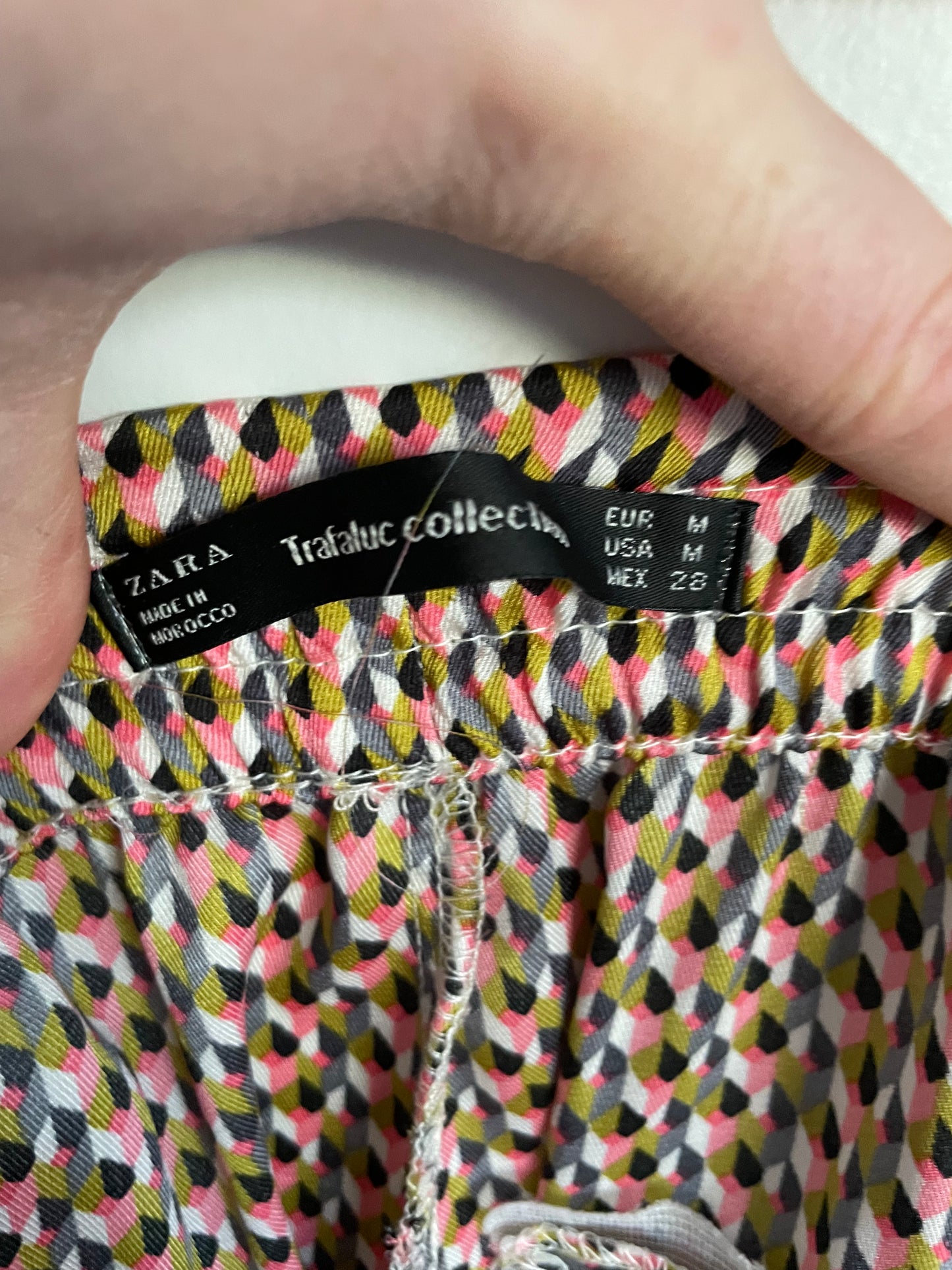 Zara Trafaluc Pink Green Grey Satin Cropped Print Pants - S/M