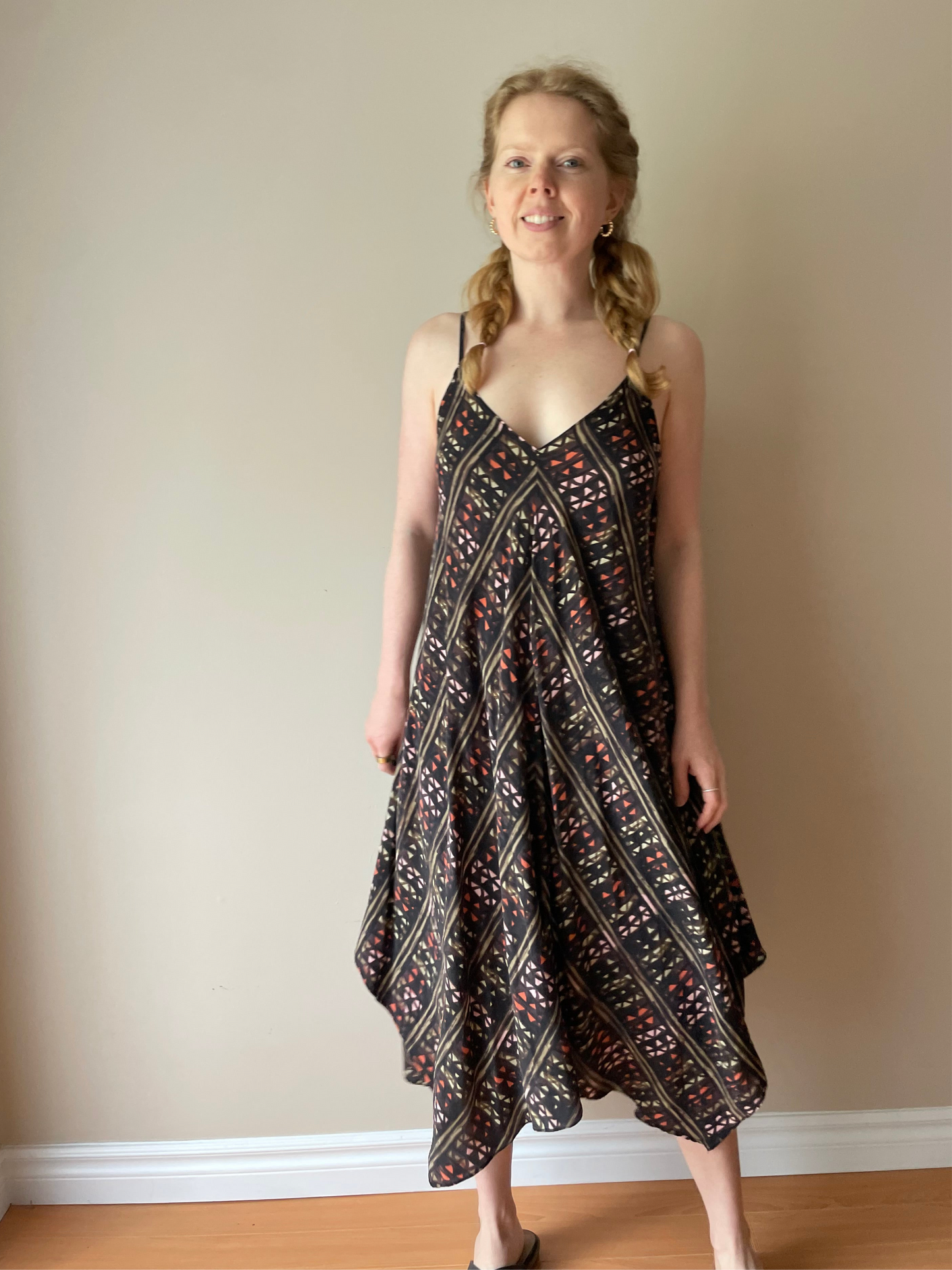 Anthropologie Black Multi Abstract 100% Silk Handkerchief Hem Dress – Size Medium