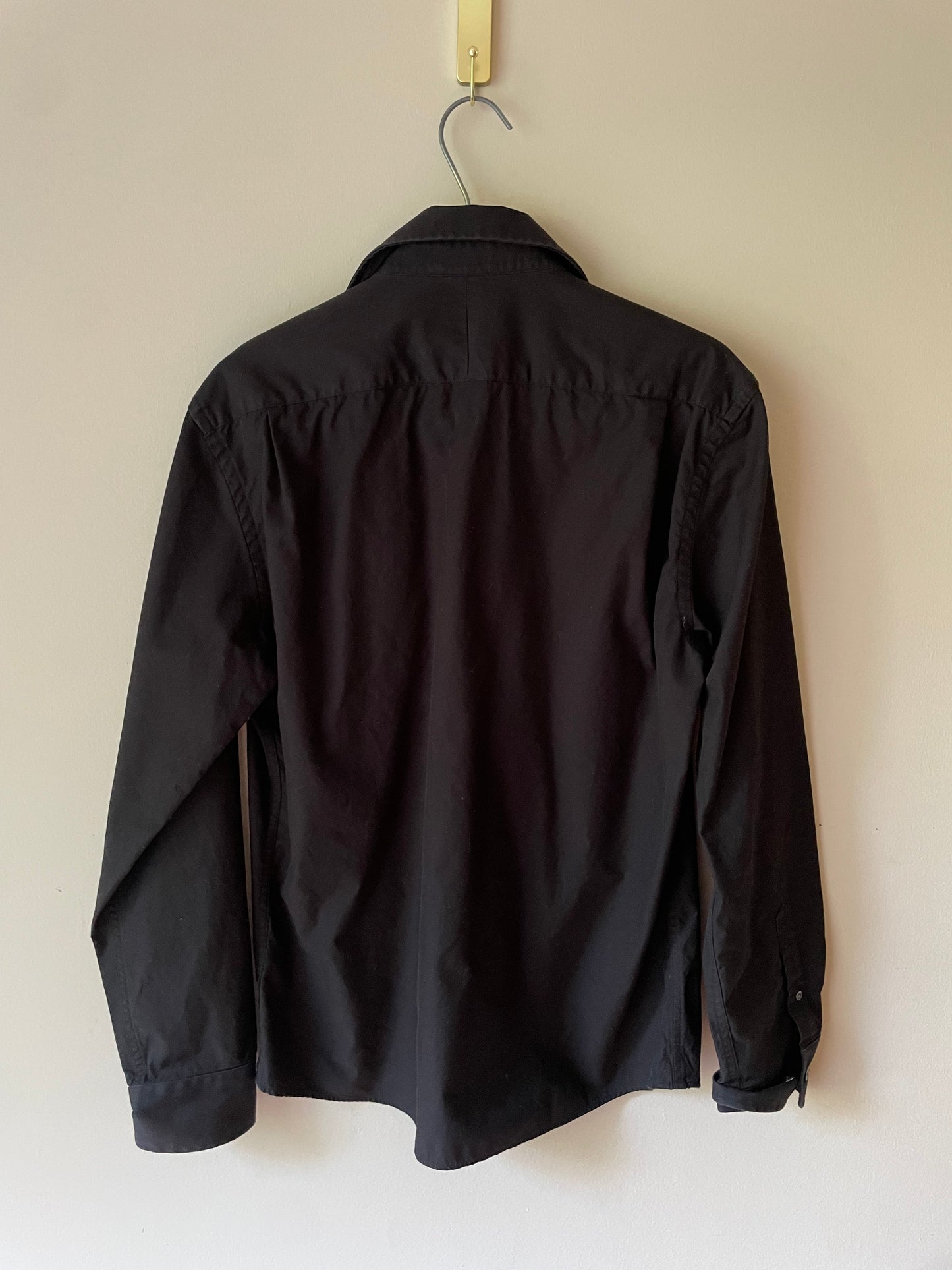 GAP Black 100% Cotton Premium Fitted Button-Up Shirt – Size Medium (Unisex)