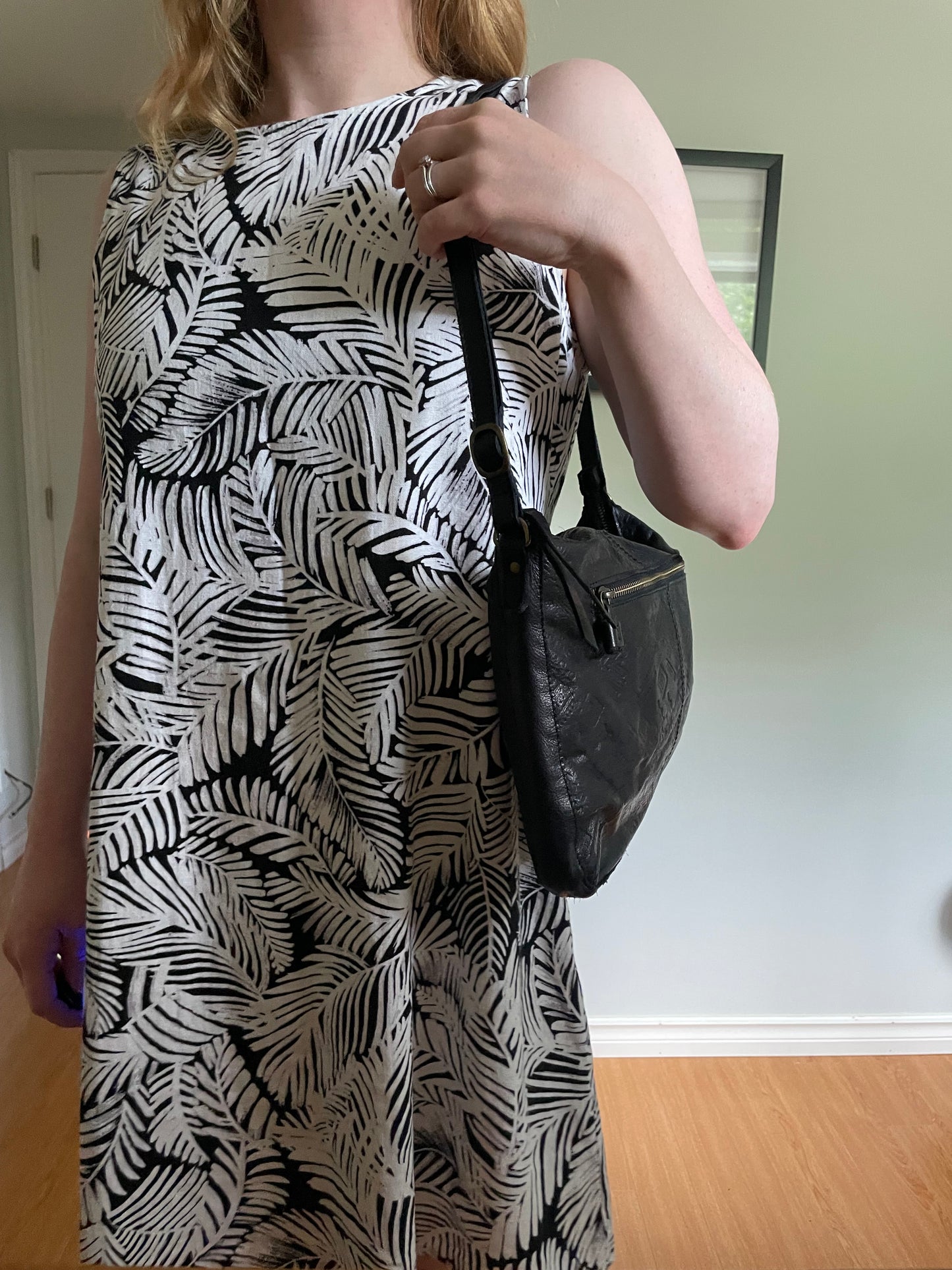 AK – Black & Ivory Palm Print Linen-Blend Shift Dress - Medium