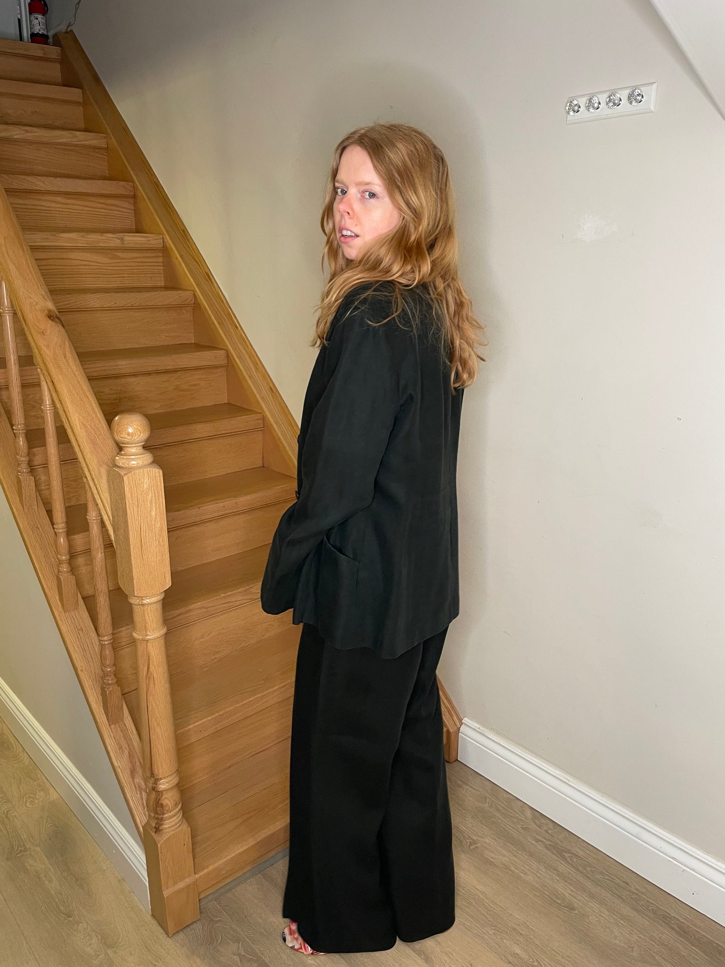 David Findlay 100% Linen Black Wide-Leg Pant Suit – Made in Canada – Size 12