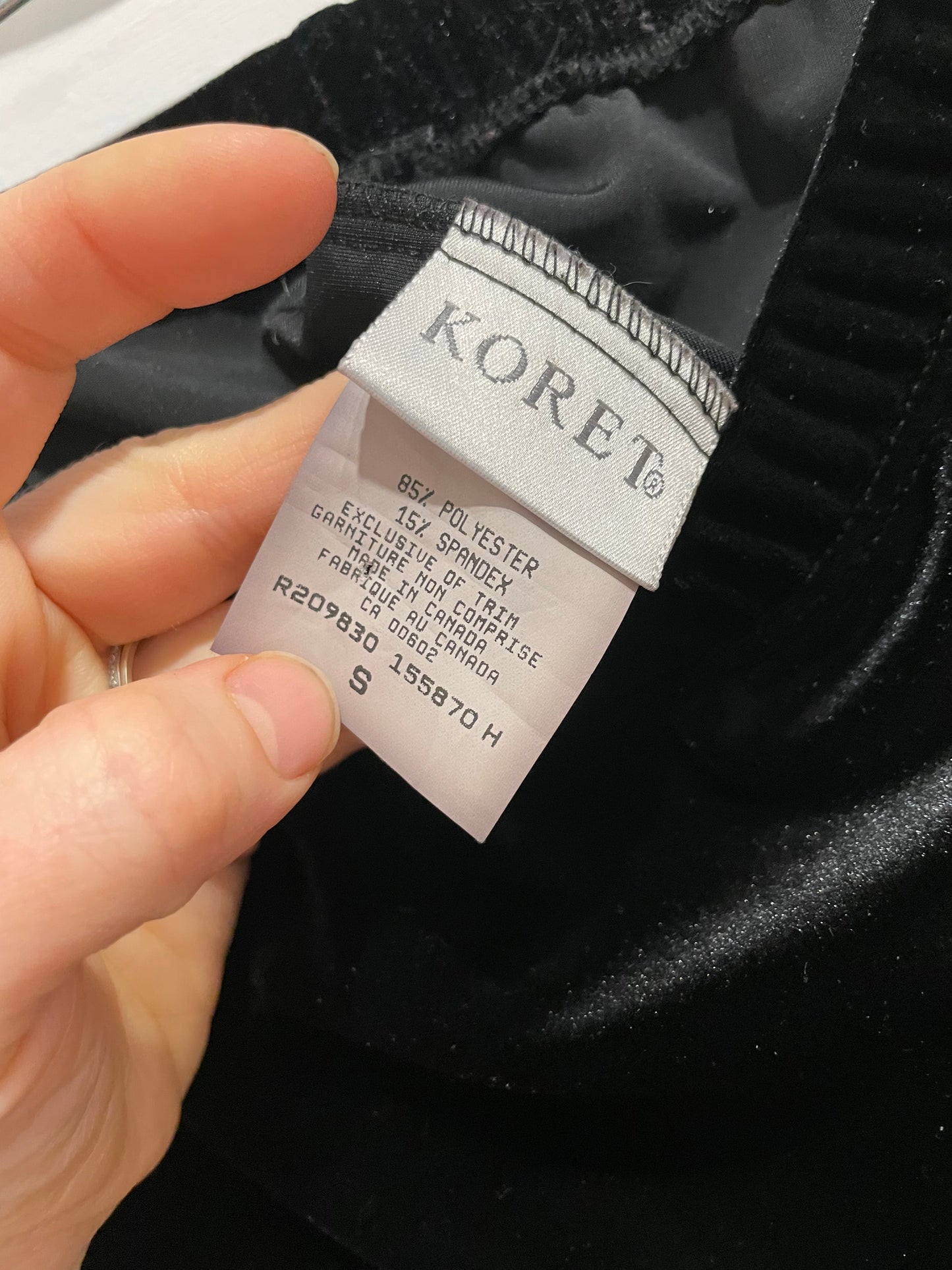 KORET Black Velvet Midi Skirt – S/M