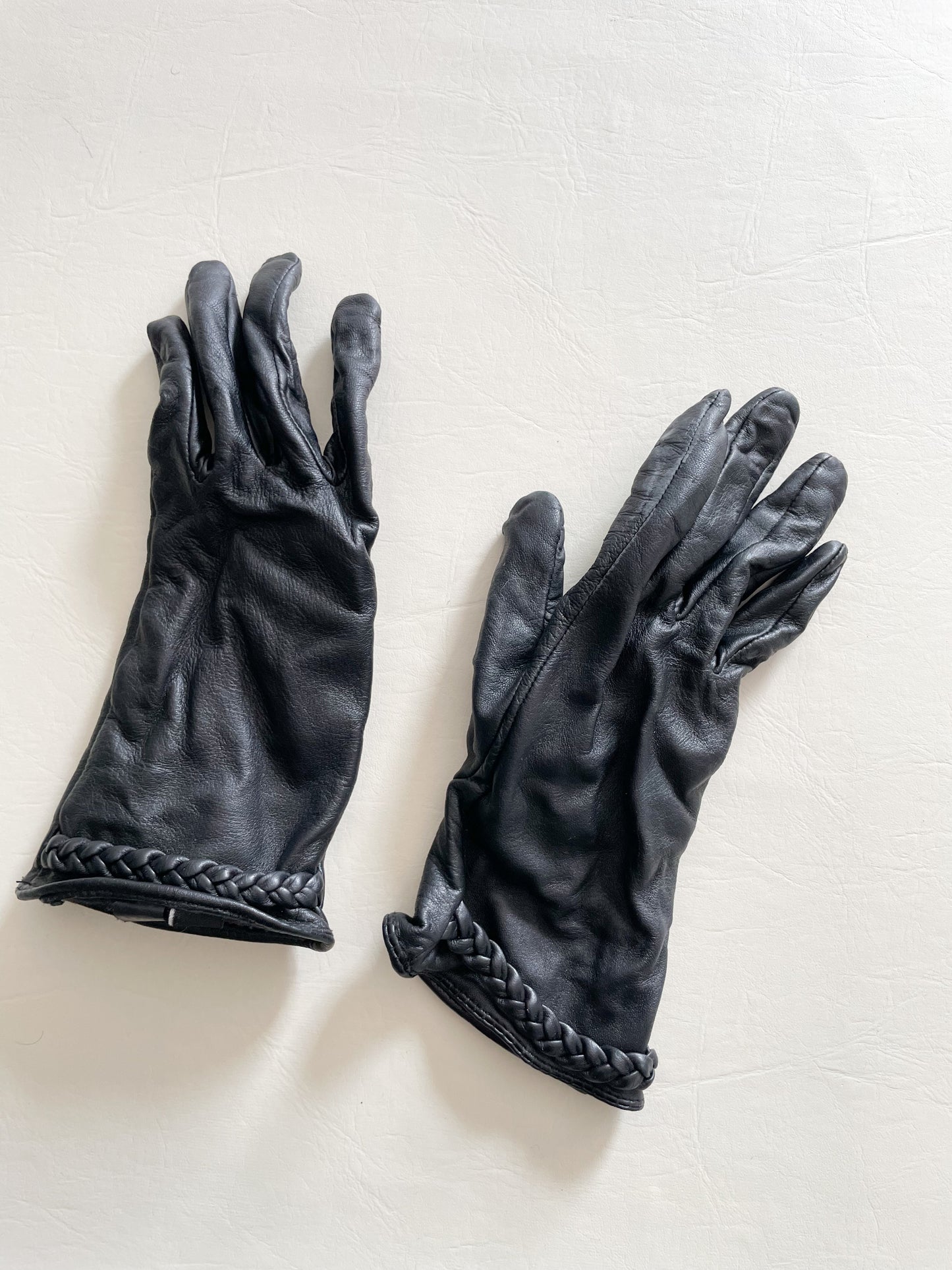 Alexandra Bartlett Genuine Leather Braided Gloves - Medium