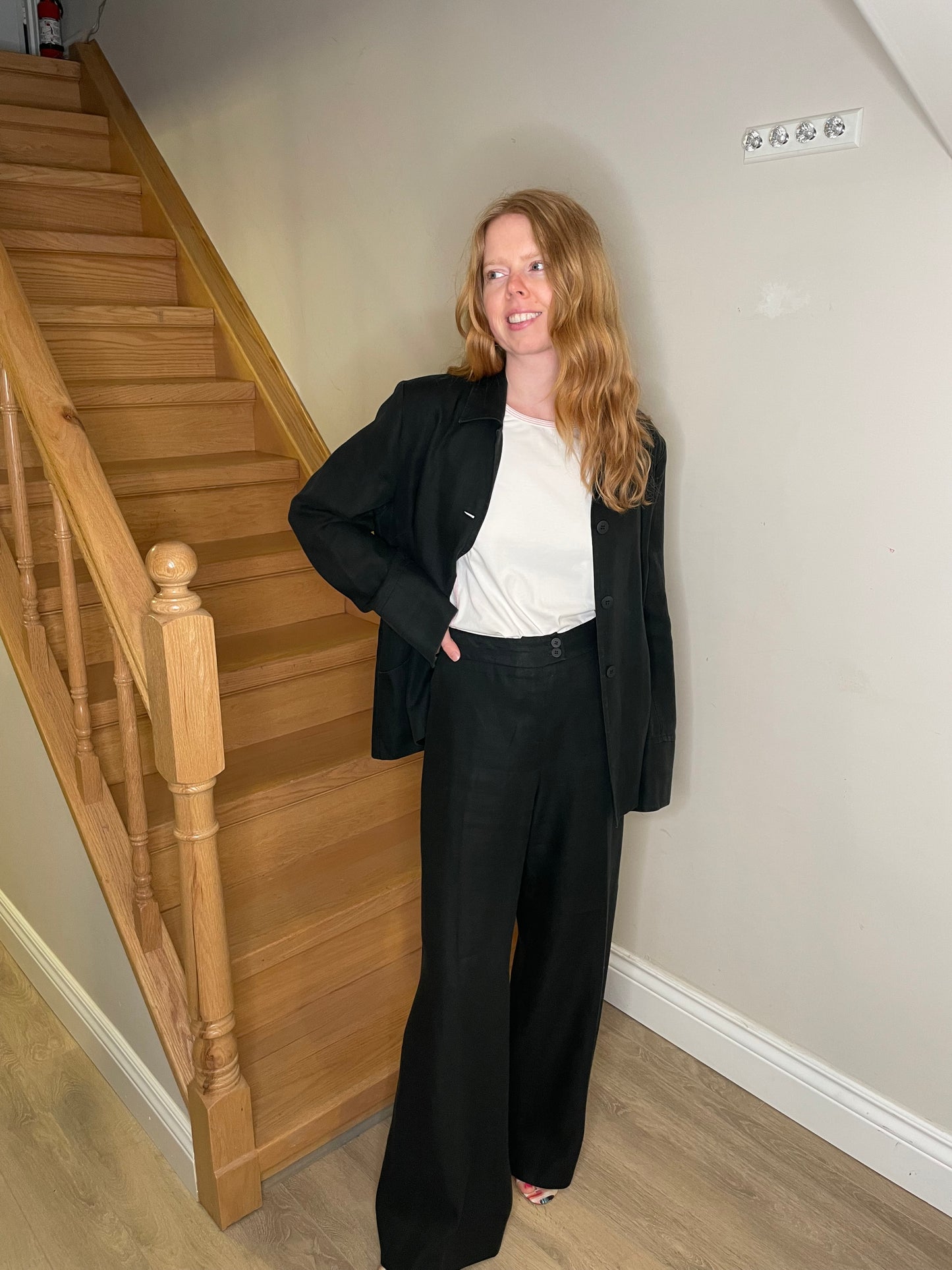David Findlay 100% Linen Black Wide-Leg Pant Suit – Made in Canada – Size 12
