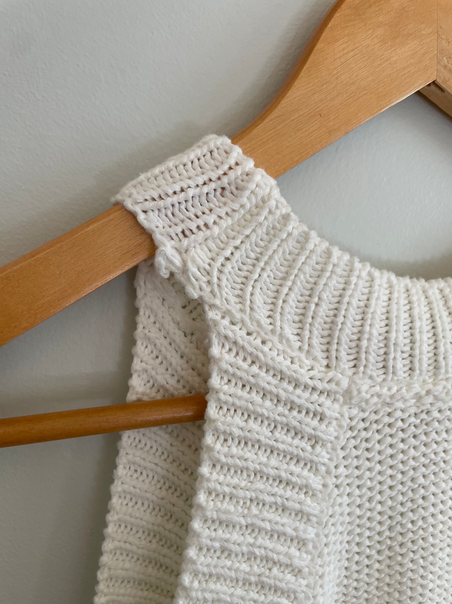 RETROD Ivory Knit Sleeveless Sweater Tank – Medium