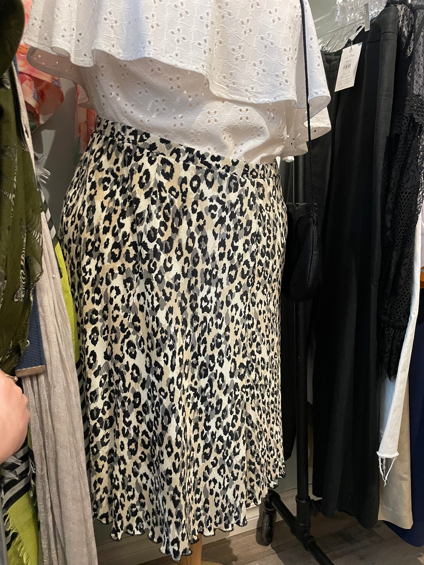 Jaclyn Smith Cream + Black Leopard Pleated Lettuce Hem Midi Skirt - XL