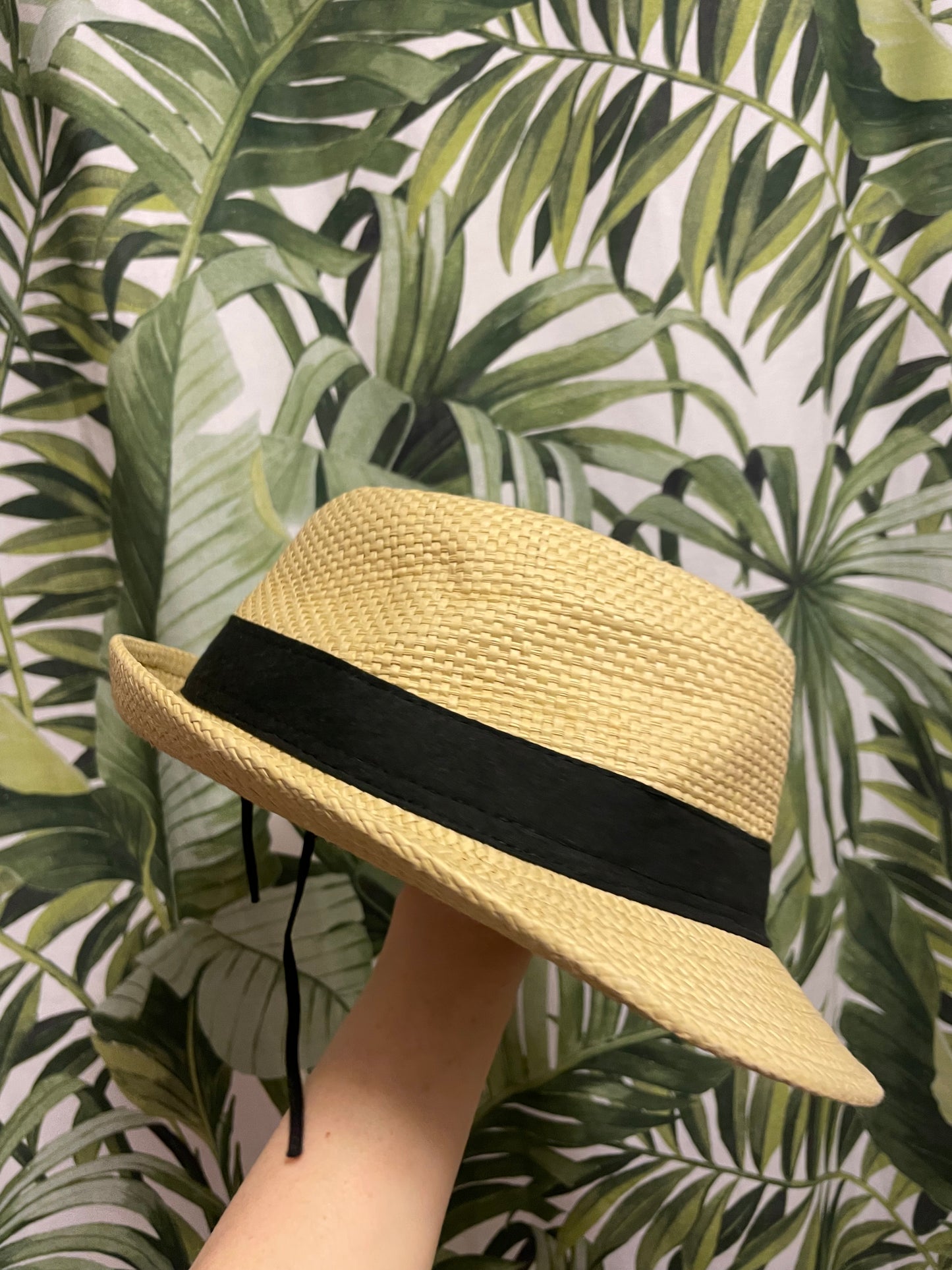 Natural Straw-Style Fedora with Black Band – One Size