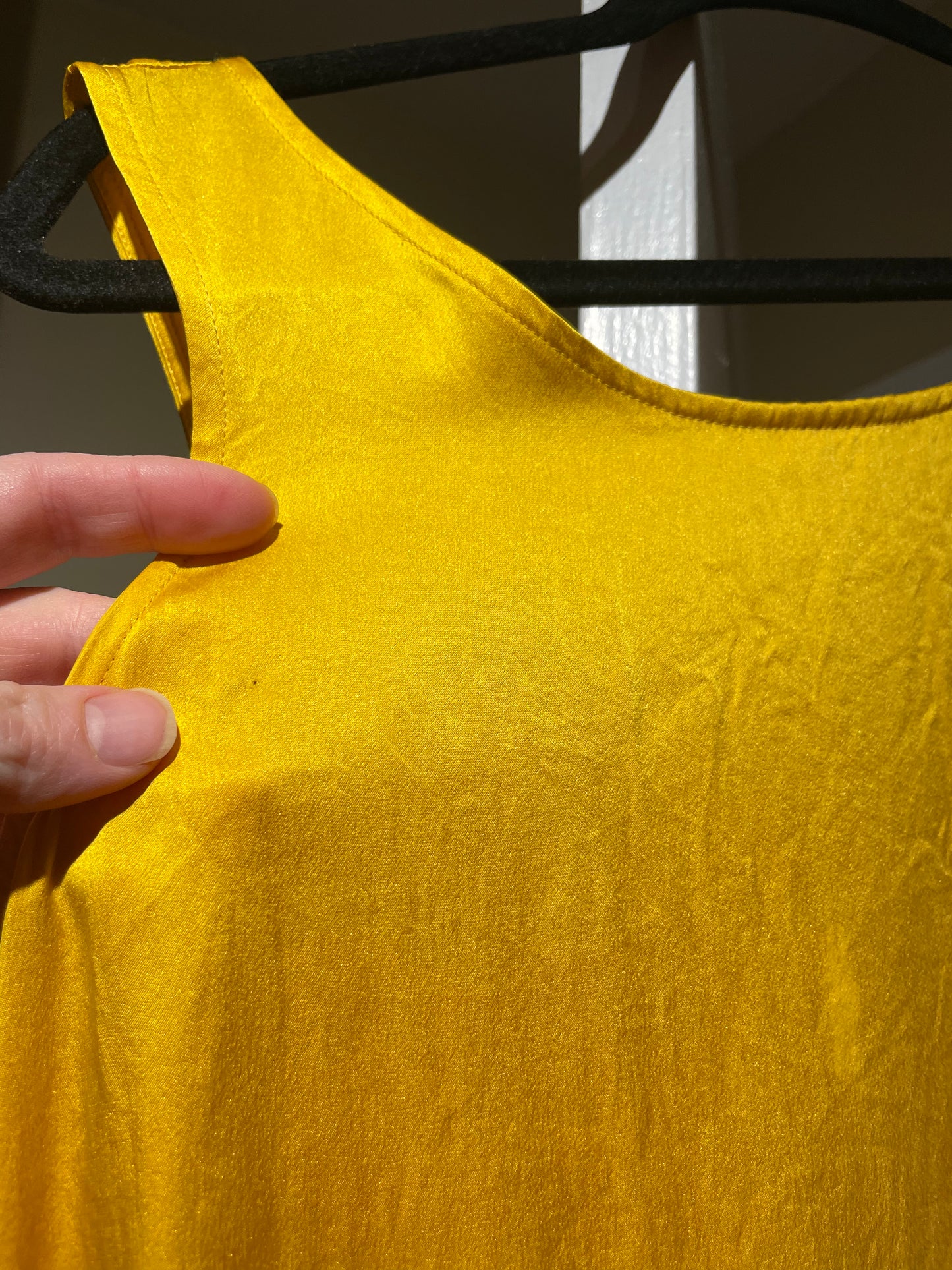 Mondi Vintage Golden Yellow 100% Silk Extra-Long Tank Top – Size Medium