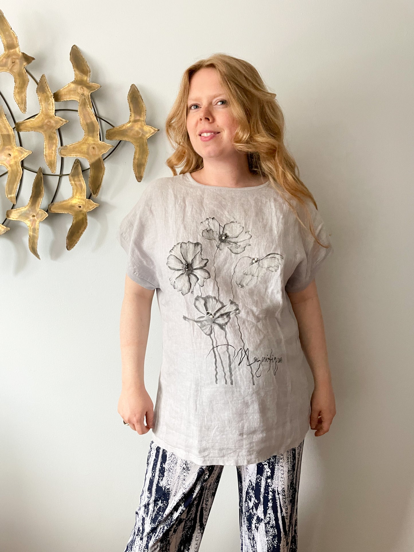 Angela Mara Grey Floral Magnifique Linen Top - Large