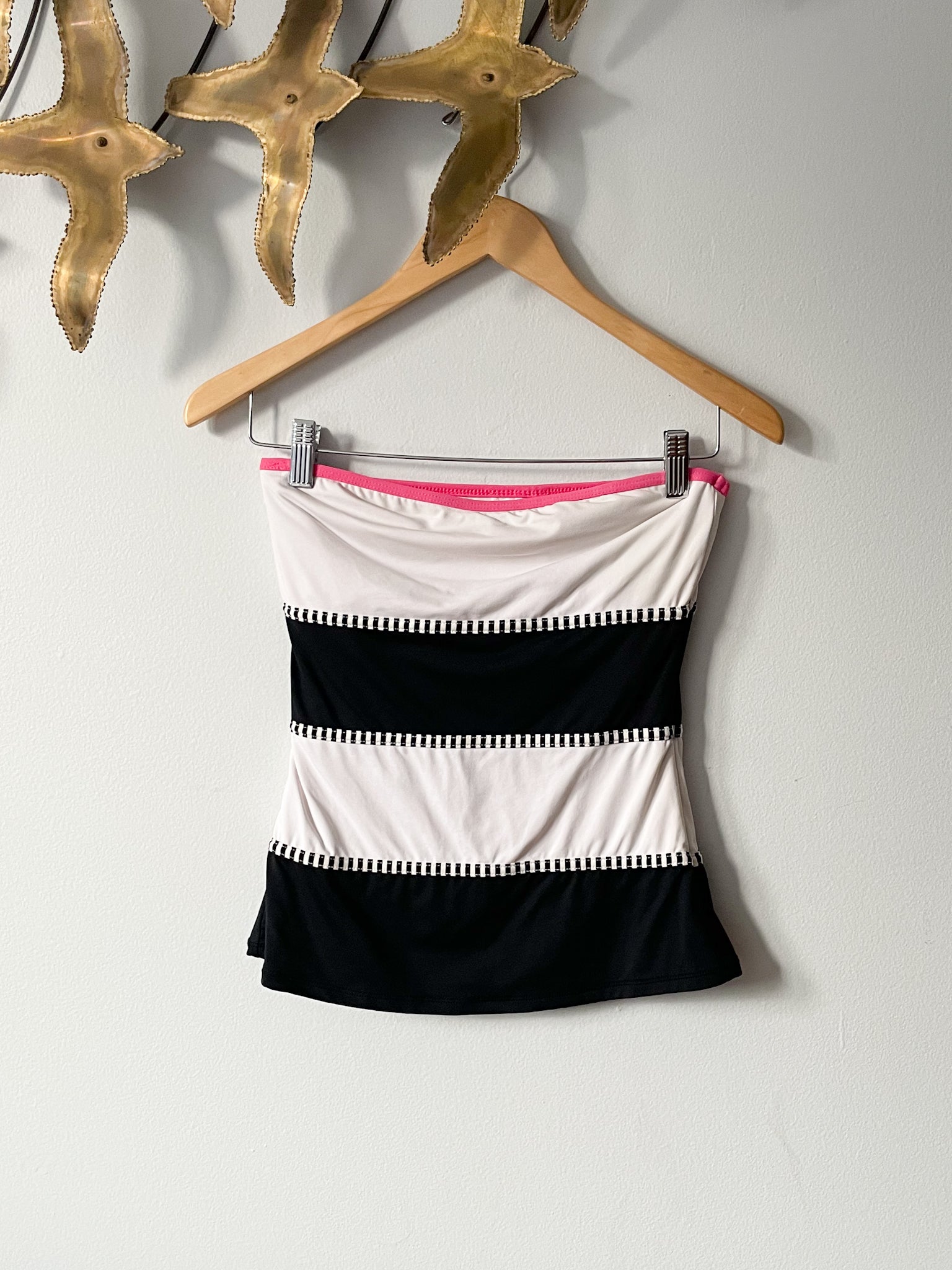 Anne Cole Black Pink Stripe Strapless Bandeaukini Swim Top - Small – Le  Prix Fashion & Consulting