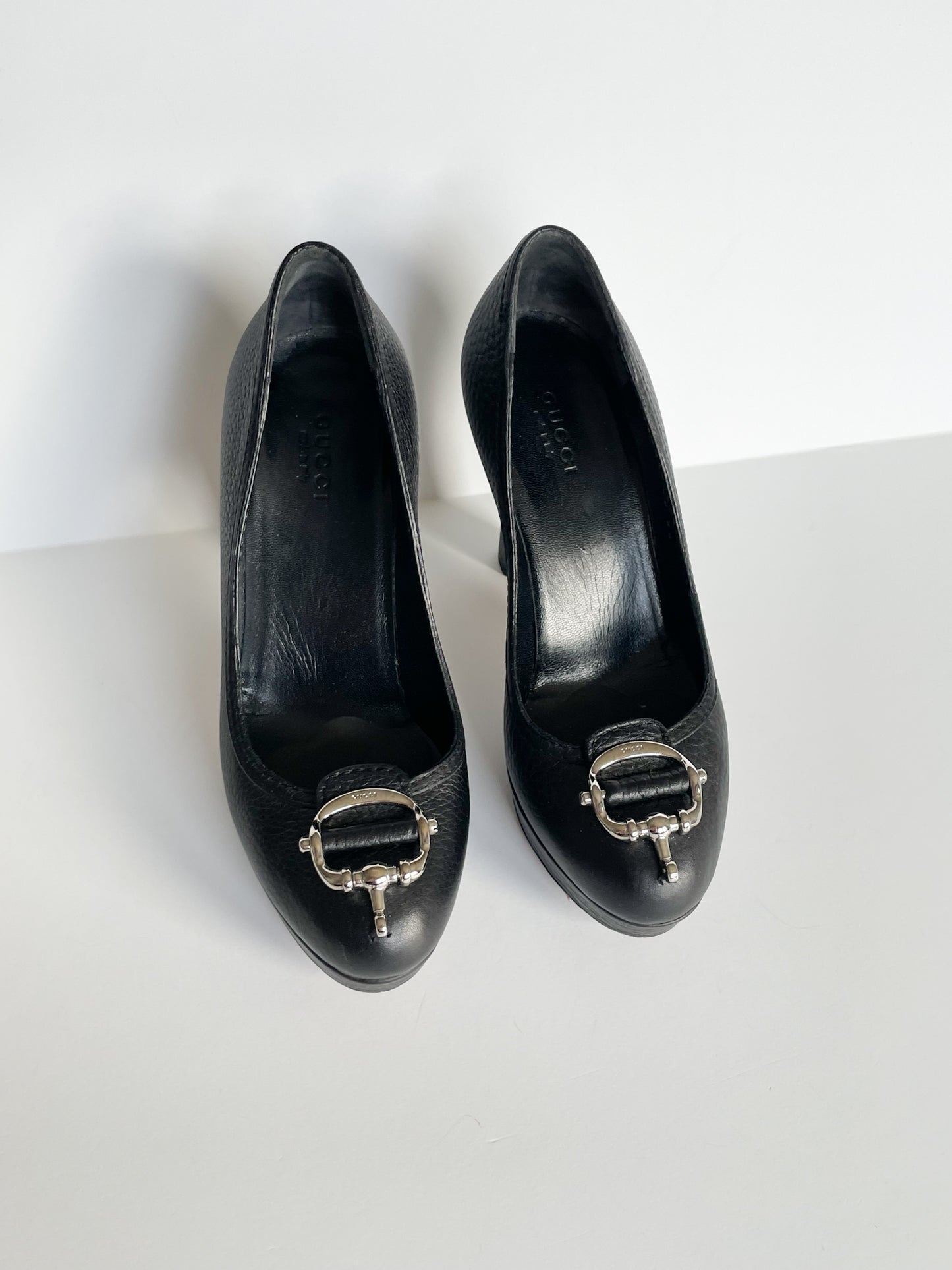 GUCCI Black Genuine Leather Silver Horsebit 3.75" Heels - Size 35