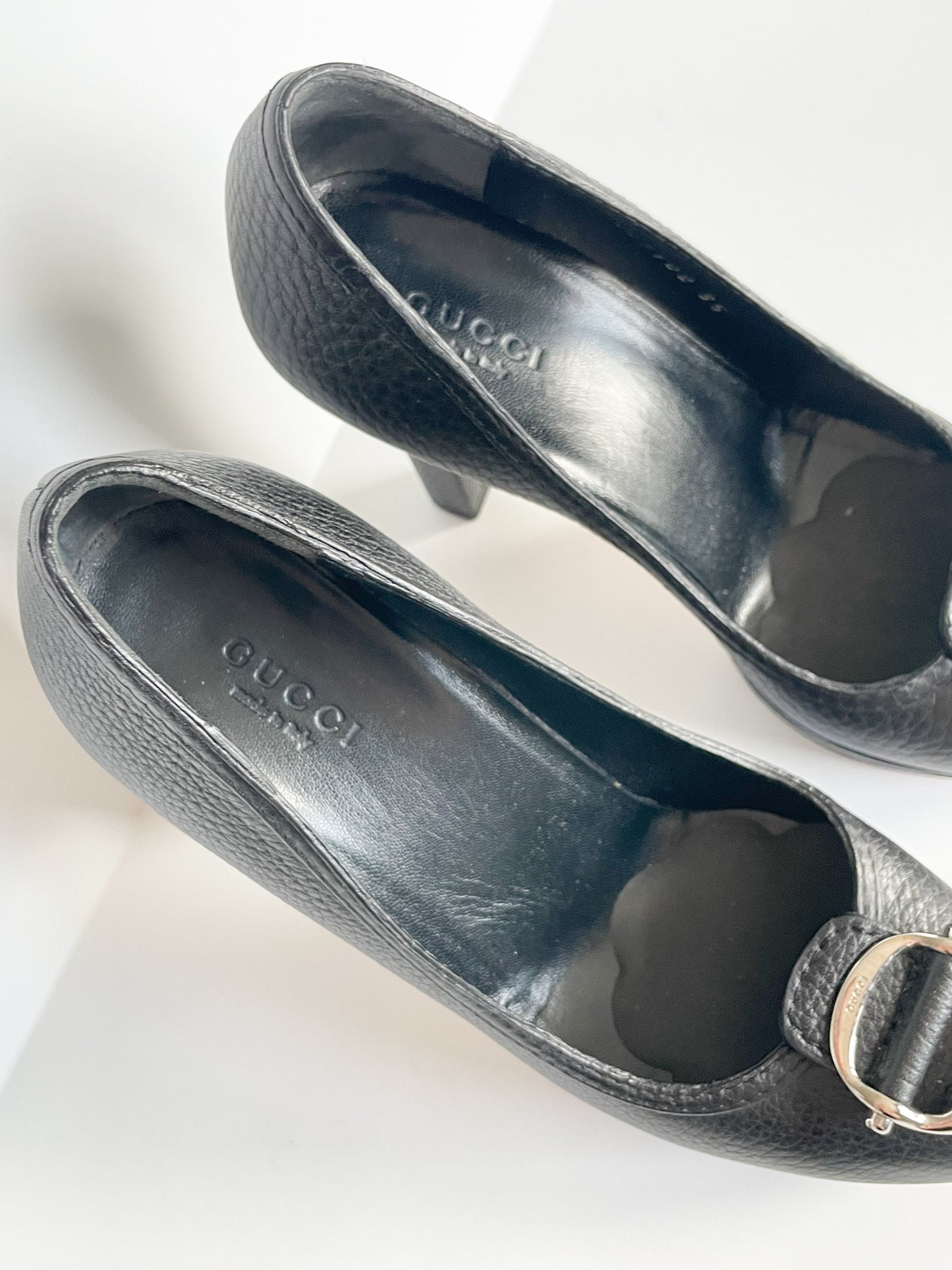 GUCCI Black Genuine Leather Silver Horsebit 3.75" Heels - Size 35