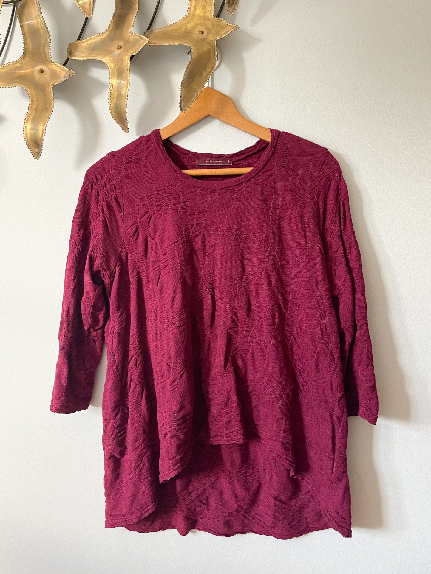 Cut Loose Berry Textured A-Line Hi-Low 3/4 Sleeve Top - L/XL