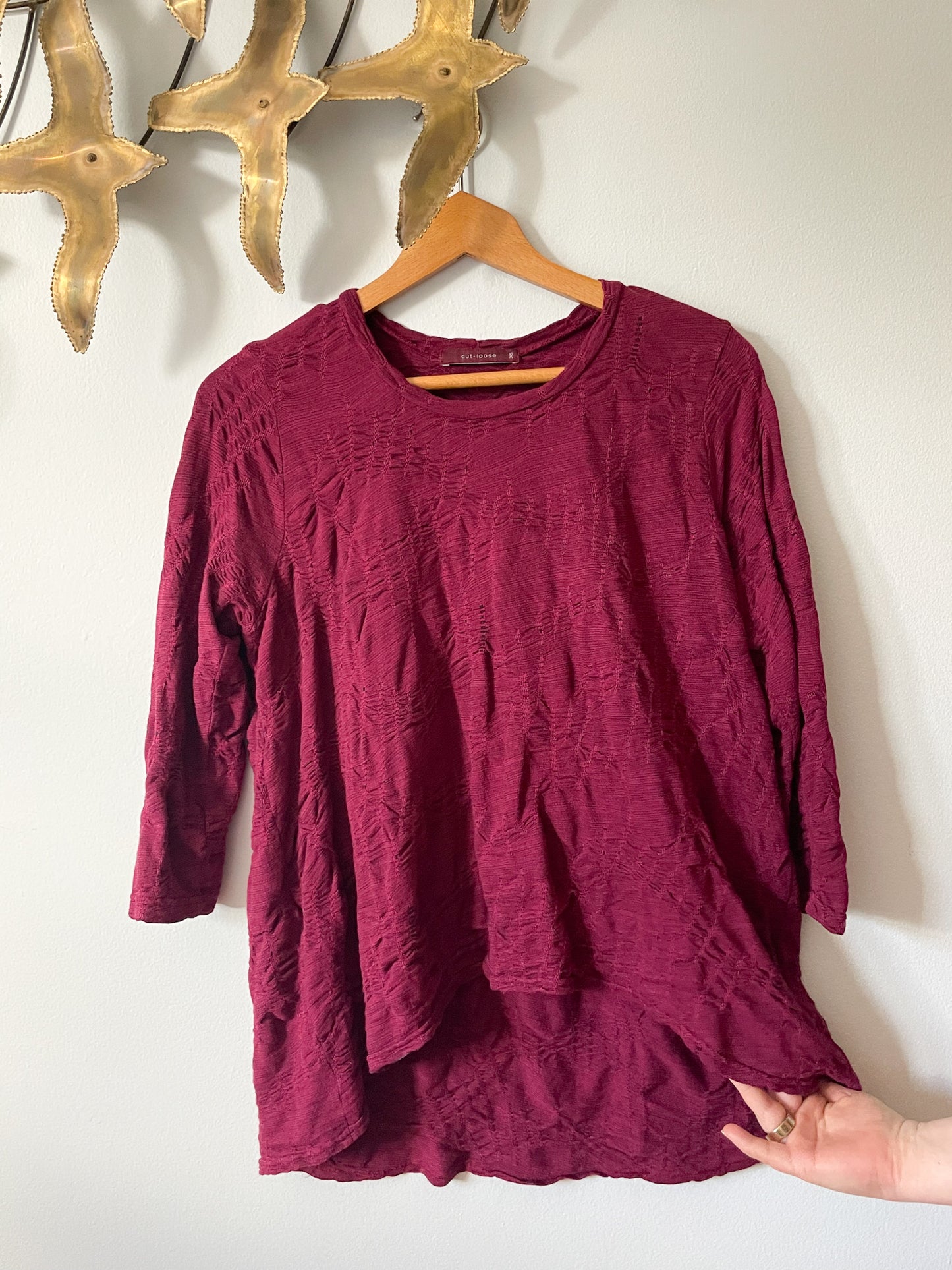 Cut Loose Berry Textured A-Line Hi-Low 3/4 Sleeve Top - L/XL