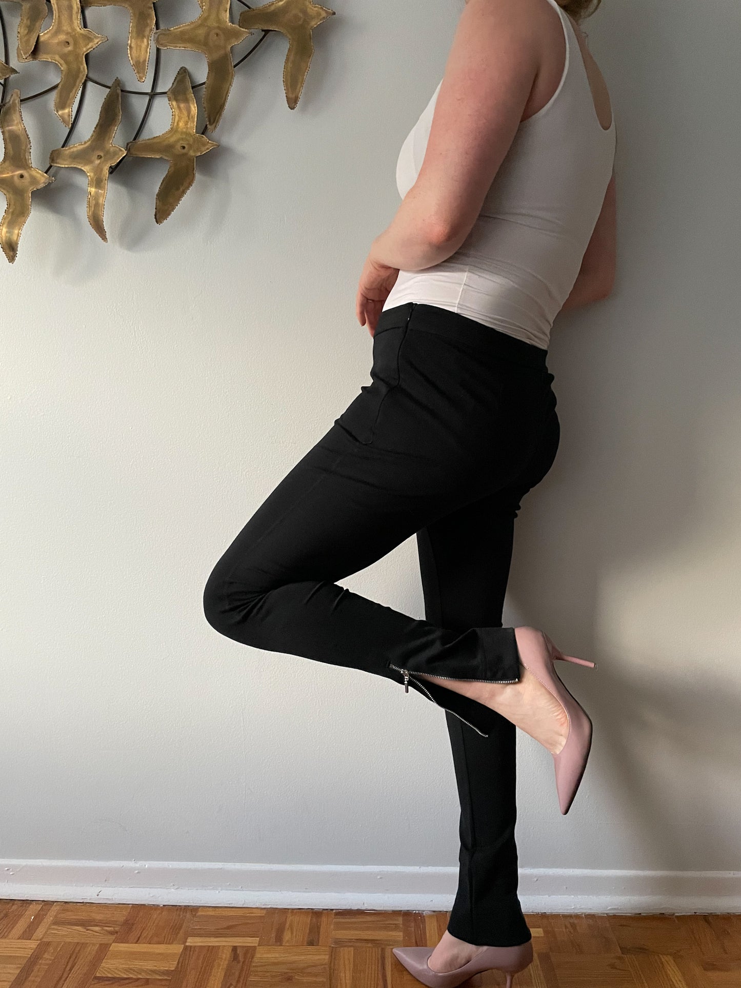 GAP Black Mid Rise Ponte Skinny Pants with Zipper Ankle - Medium
