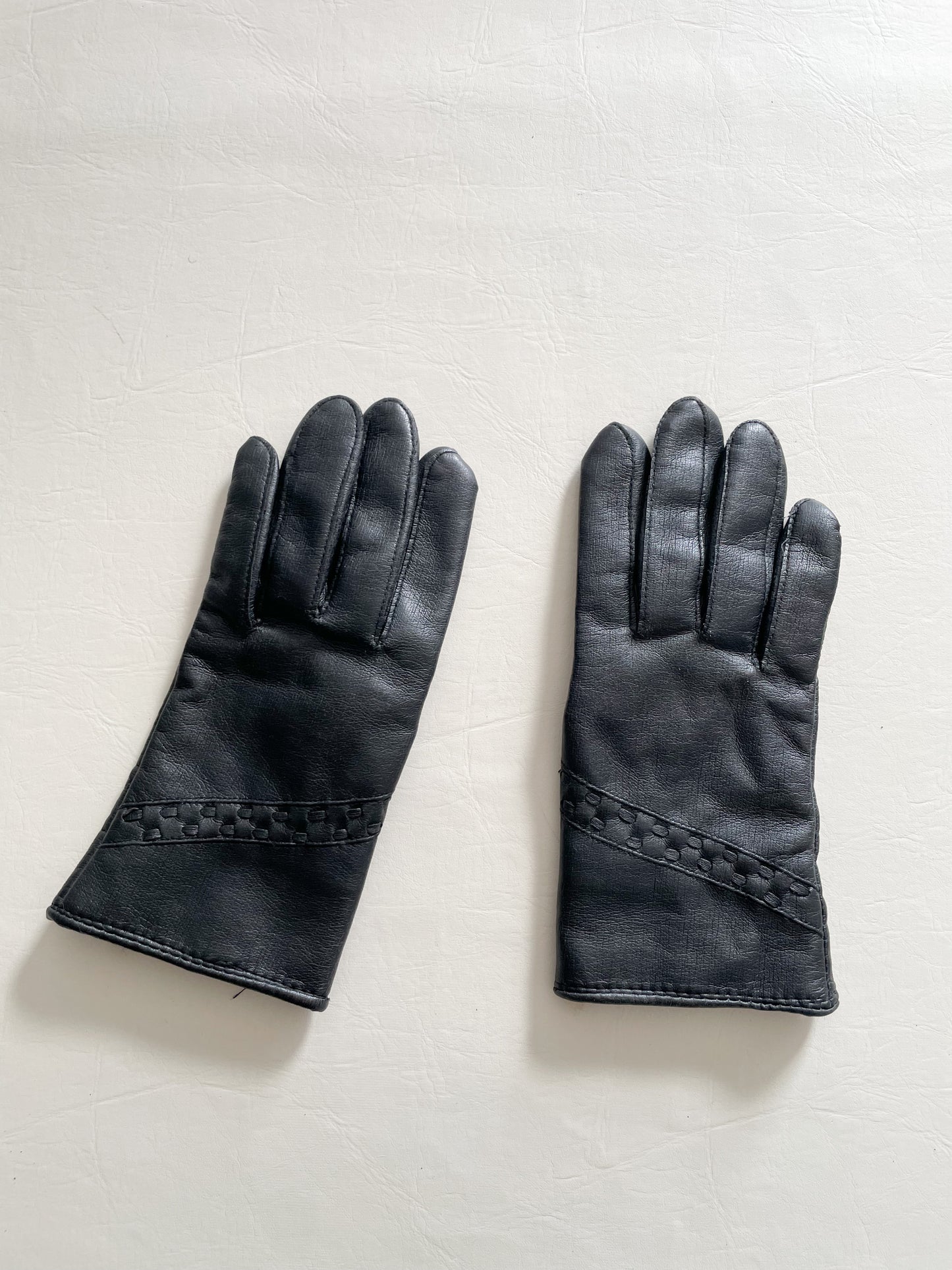 Black Genuine Leather Fur Lined Gloves With Weaving Detail