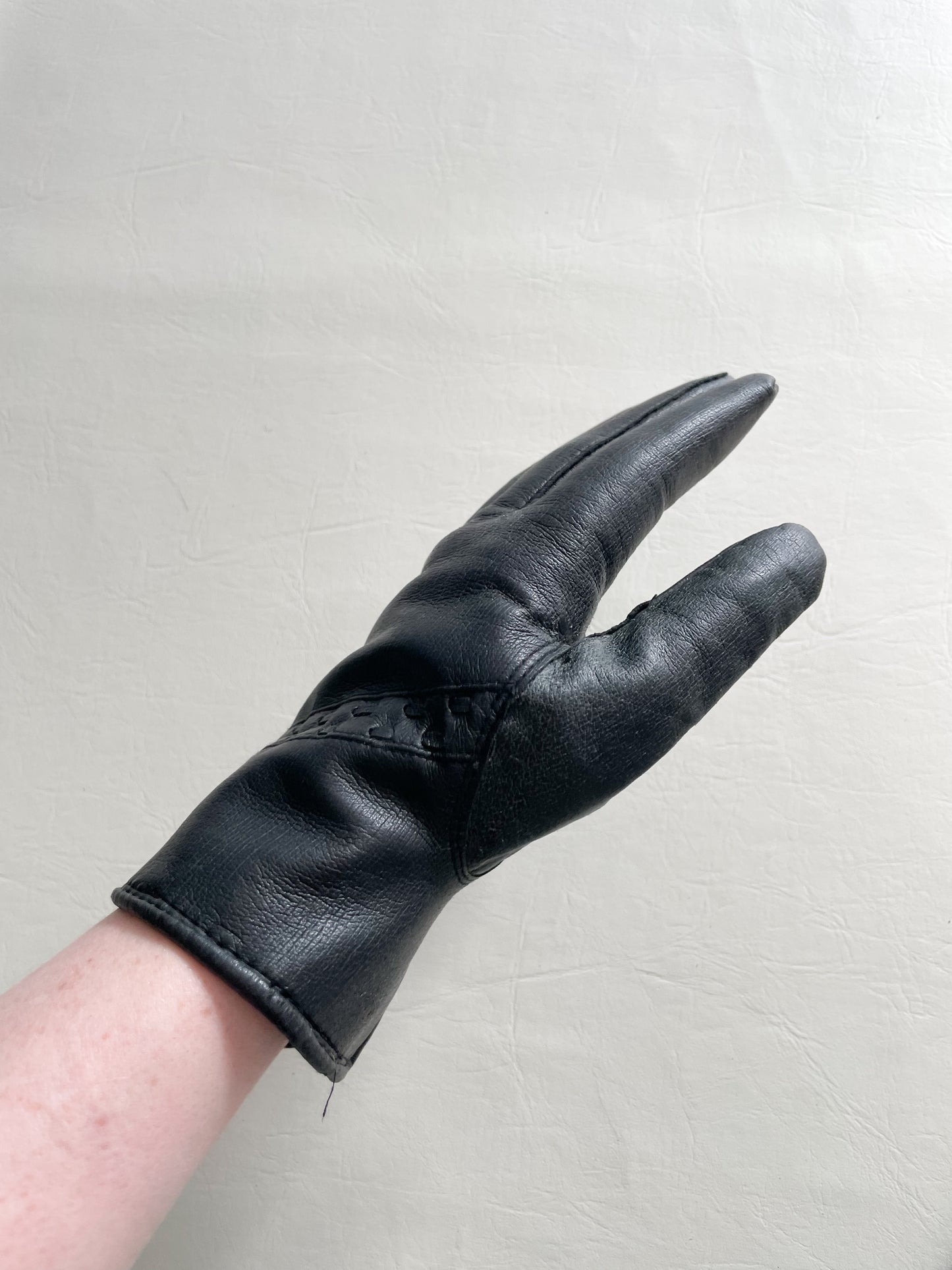 Black Genuine Leather Fur Lined Gloves With Weaving Detail