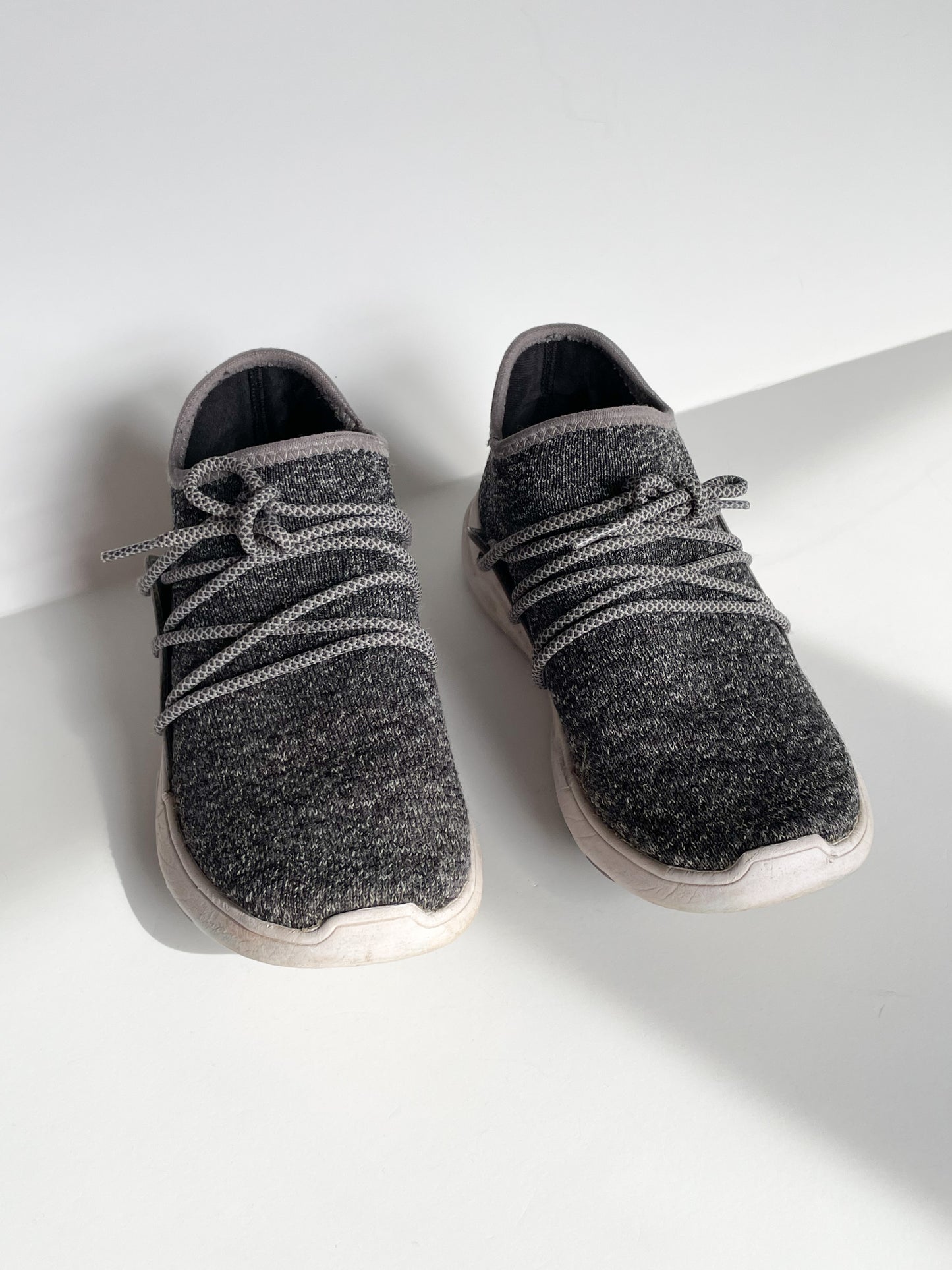 VESSI Grey Waterproof Lash Knit Sneakers - Size 7W