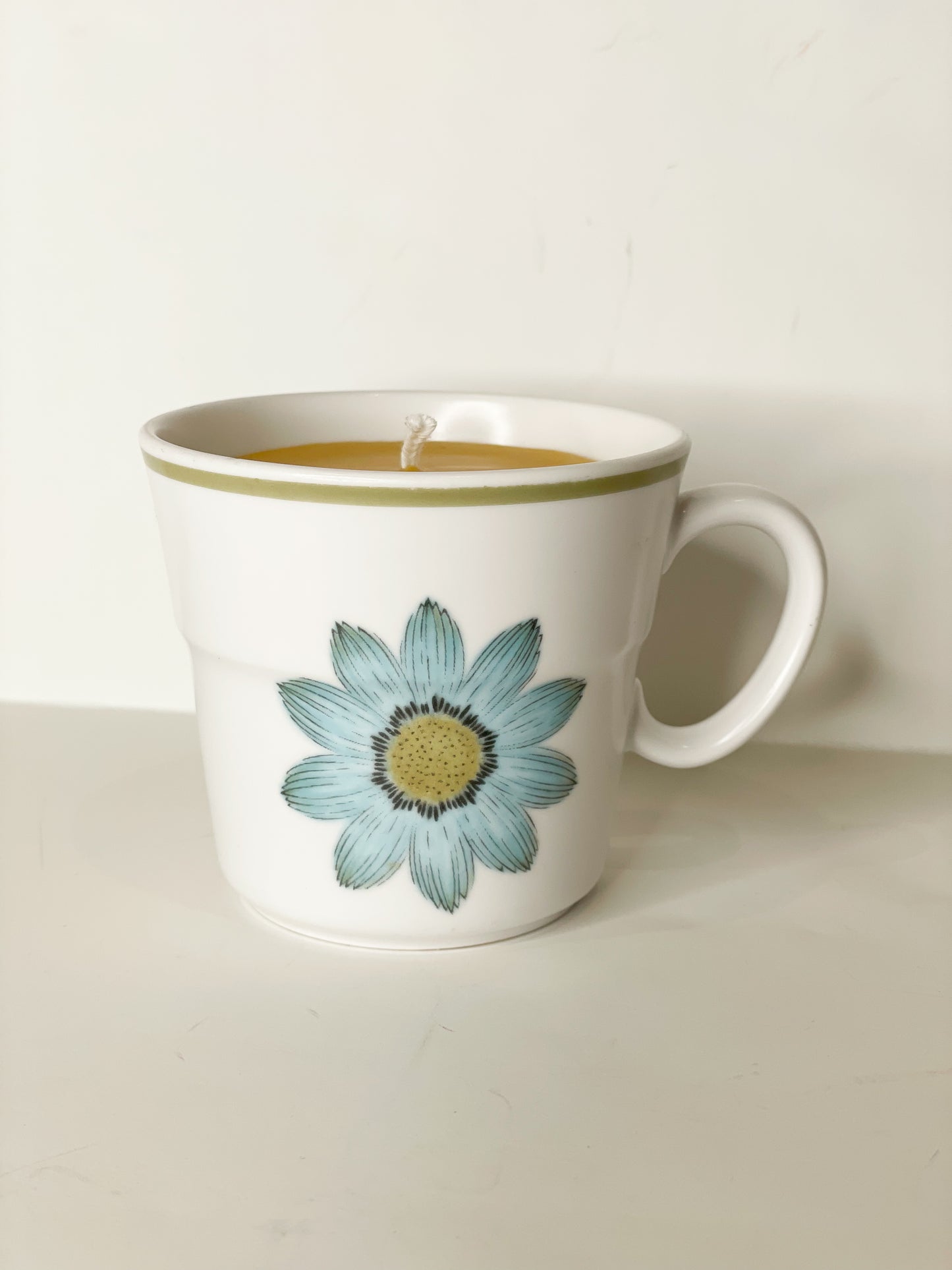 Noritake Blue Flower 100% Beeswax Upcycled Mug Candle - Clarity Floral Citrus Scent