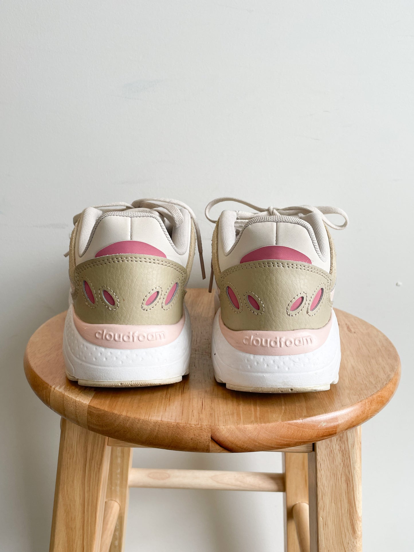 Adidas Cloudfoam Comfort Beige Pink Sneakers - Size 6.5