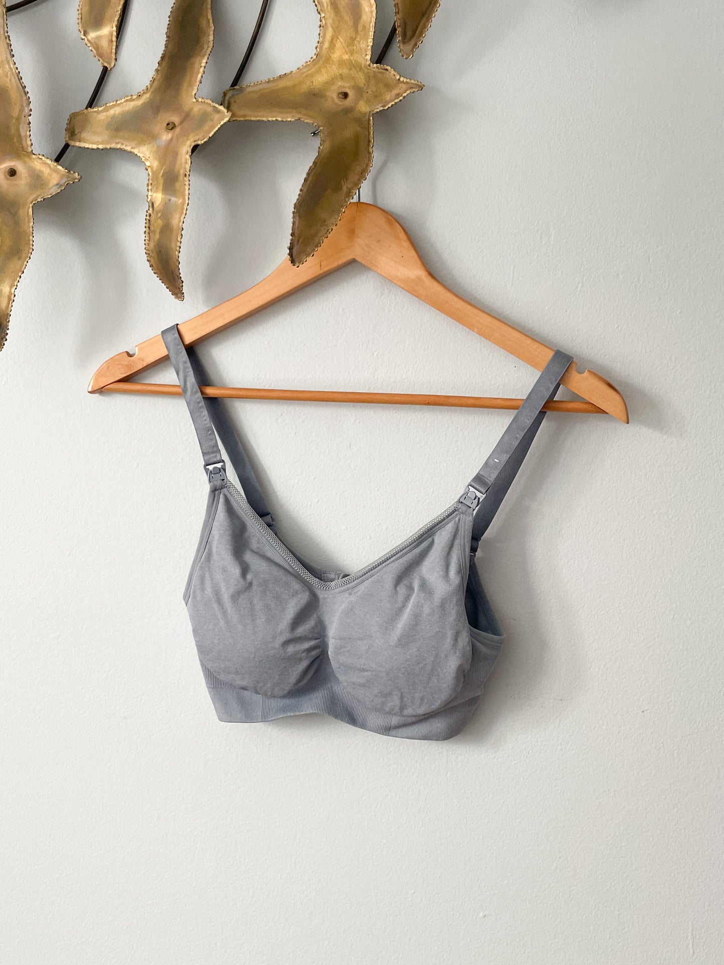 Thyme Maternity Grey Seamless V-Neck Nursing Bra - Small