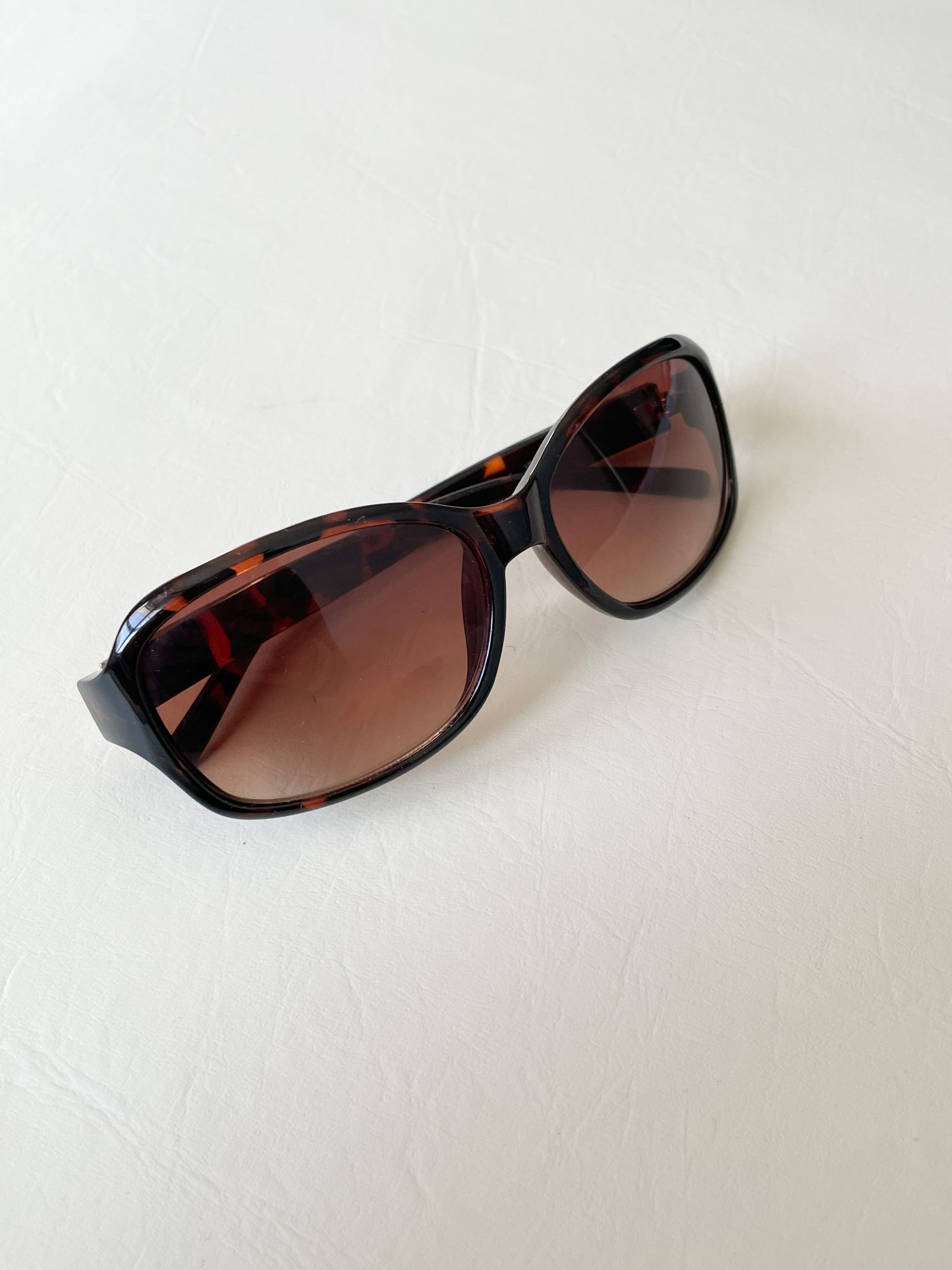 O by Oscar de la Renta Tortoiseshell Sunglasses