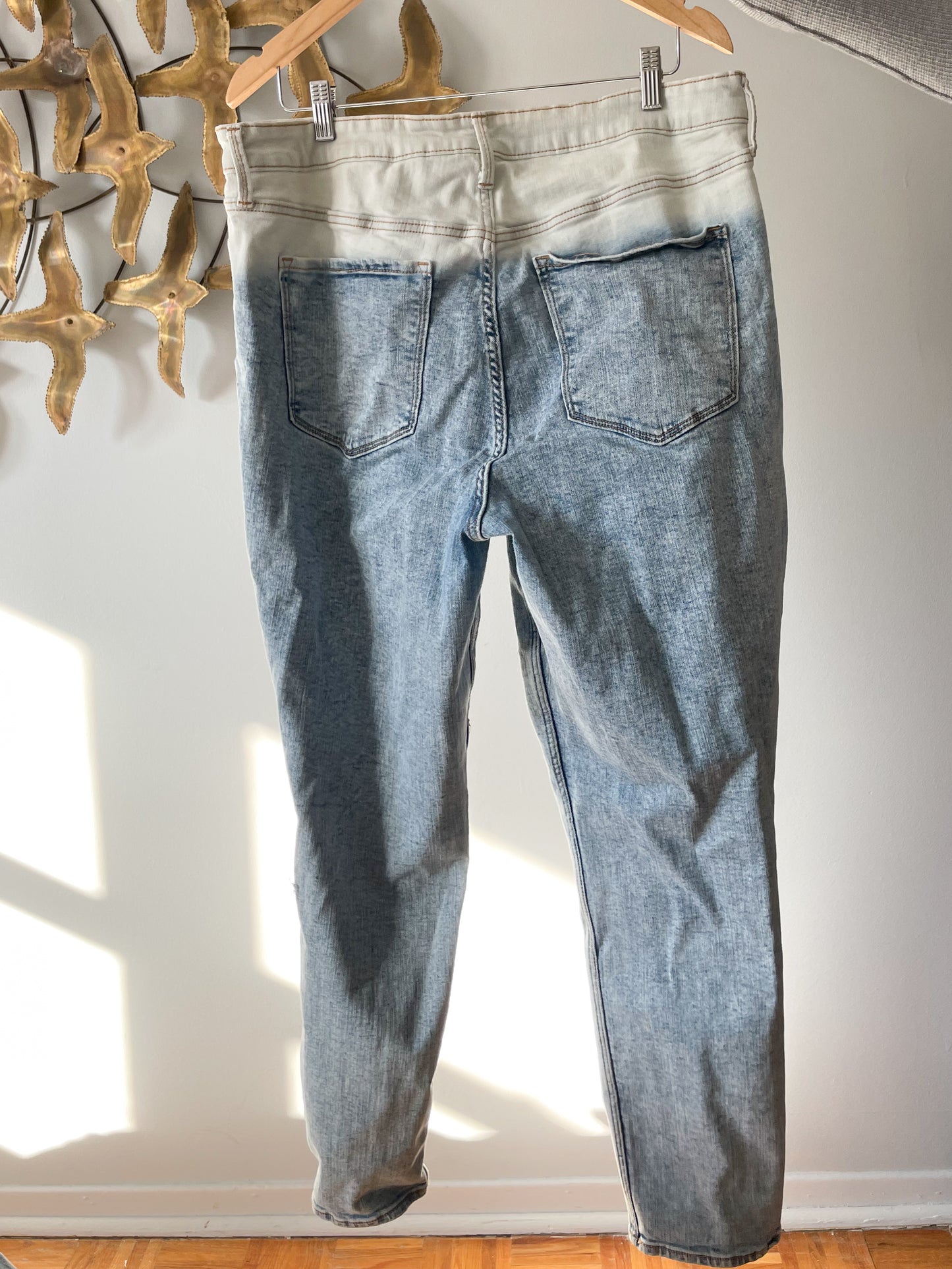 Acid Wash High Rise Skinny Jeans - Size 18