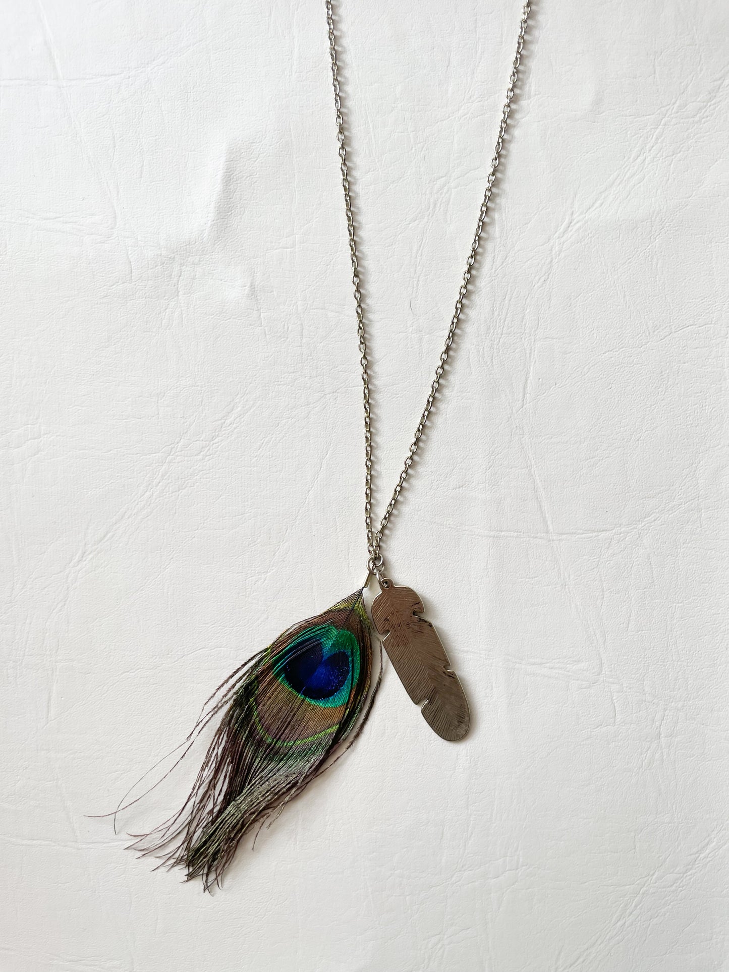 Boho Peacock Feather & Metal Charm Necklace – Silver-Tone Chain