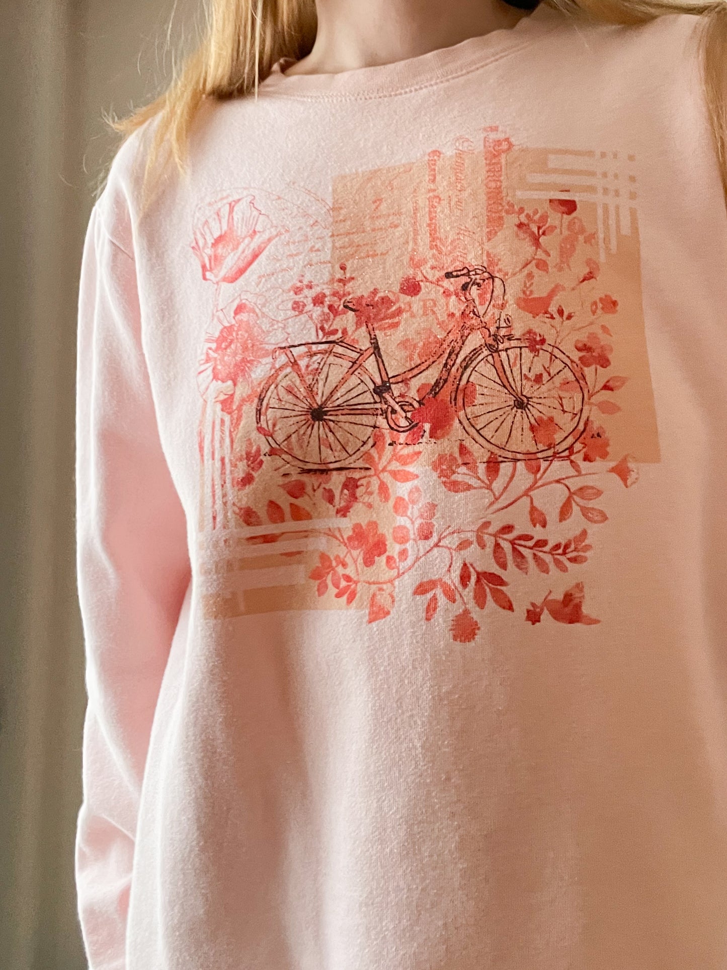 Northern Reflections Pink Bicycle Graphic Sweatshirt – Fleece Lined - Size M/L