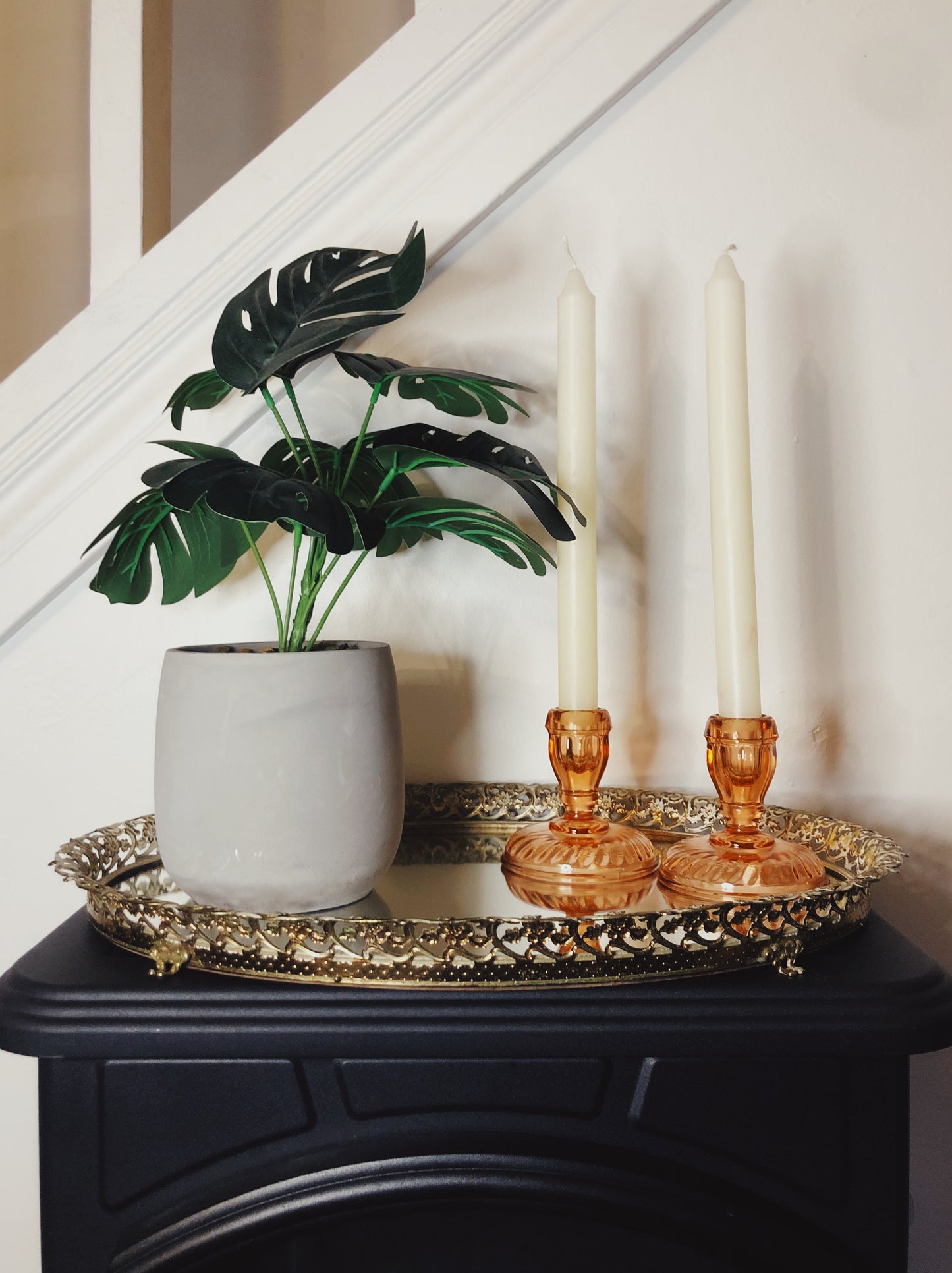 Gold Edge Oval Mirrored Tray (In-Store Exclusive)