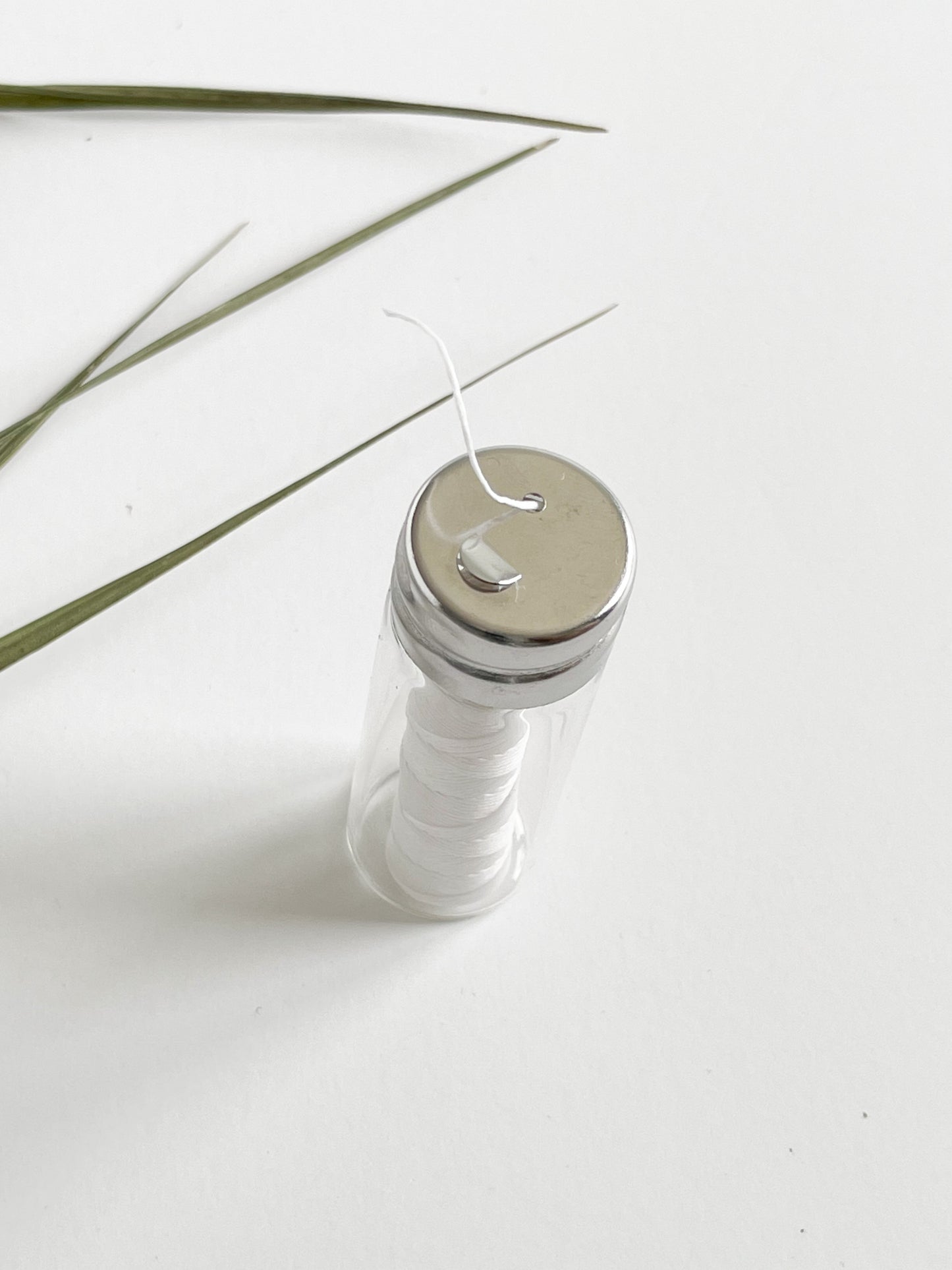 Natural Silk Dental Floss & Reusable Glass Jar - Biodegradable