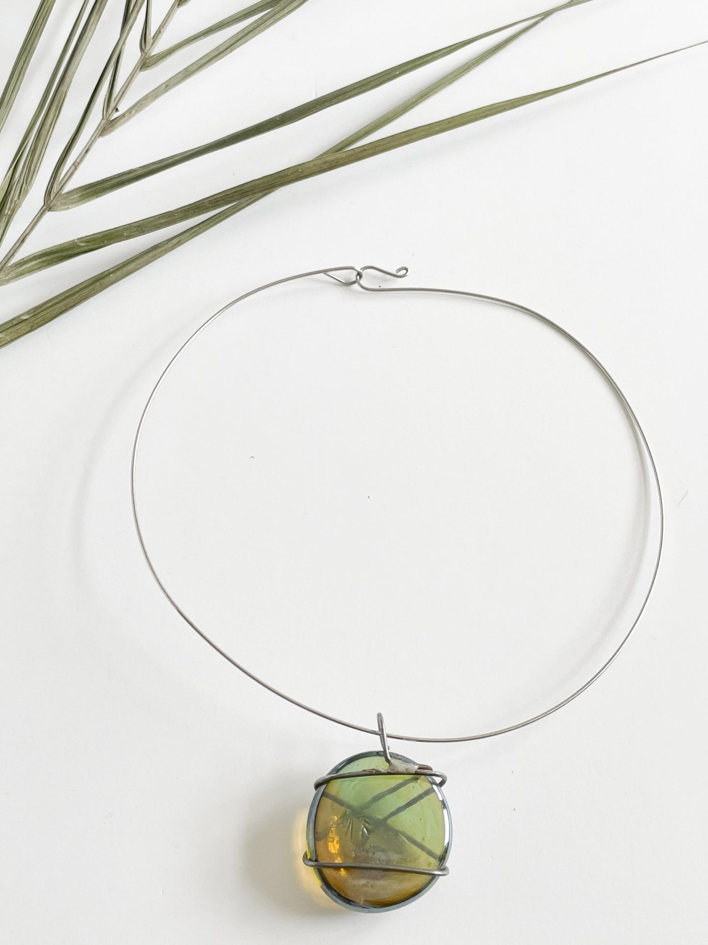 Silver Wire Iridescent Stone Choker Necklace
