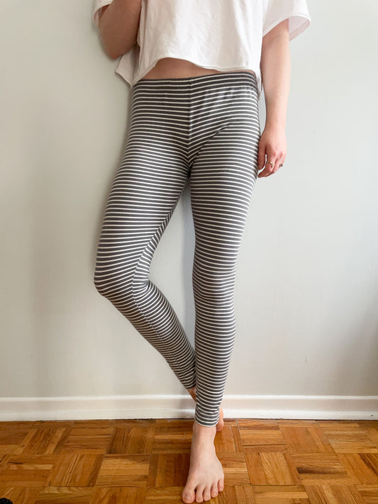 Xhilaration Grey & White Stripe Stretch Leggings - S/M