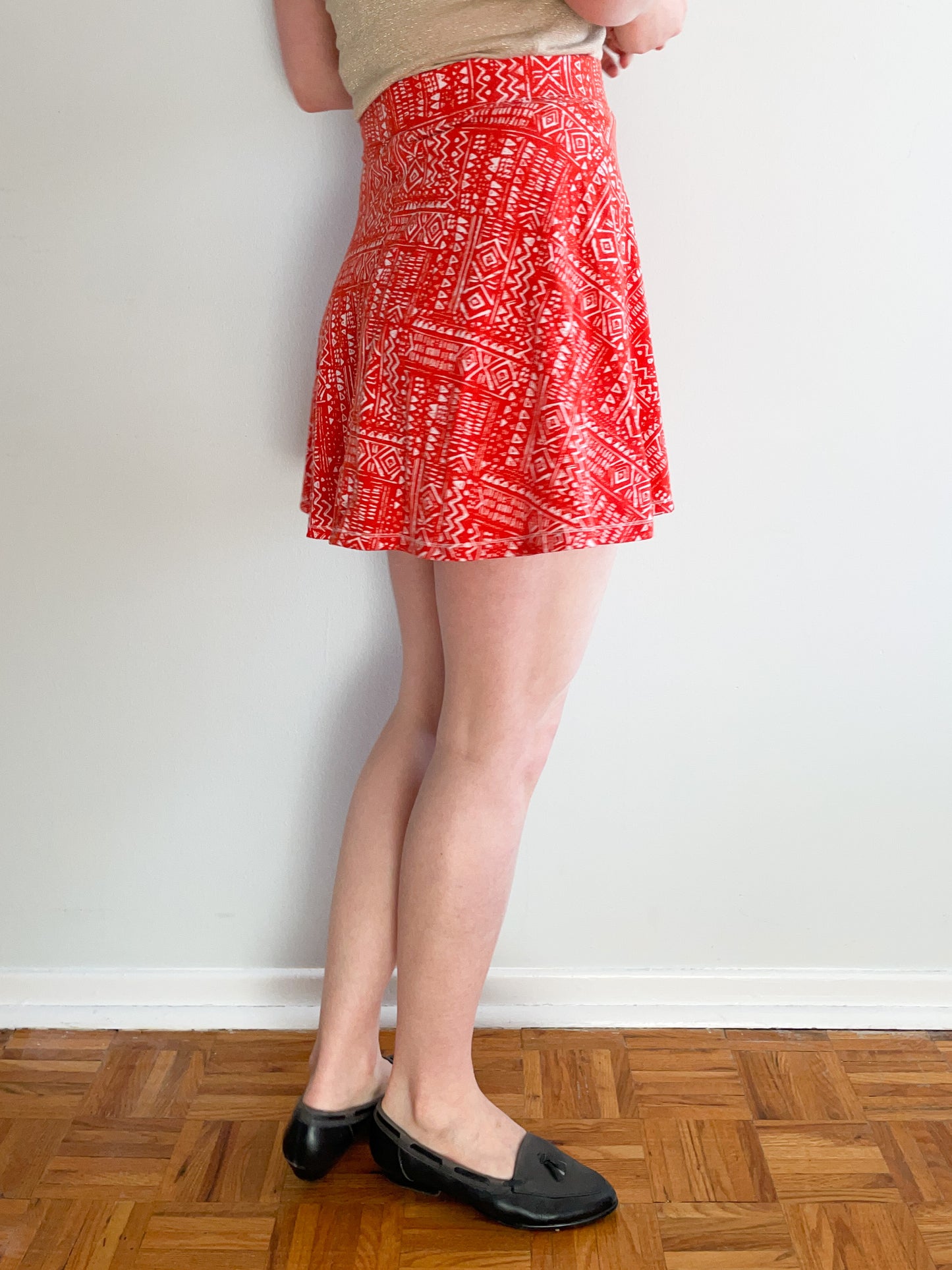 Mossimo Supply Co )Red Flowy Graphic A-Line High Waist Skirt - XS