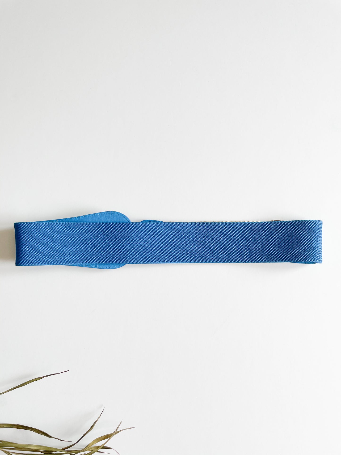 Blue and Gold Chain Stretch Waist Belt - M/L