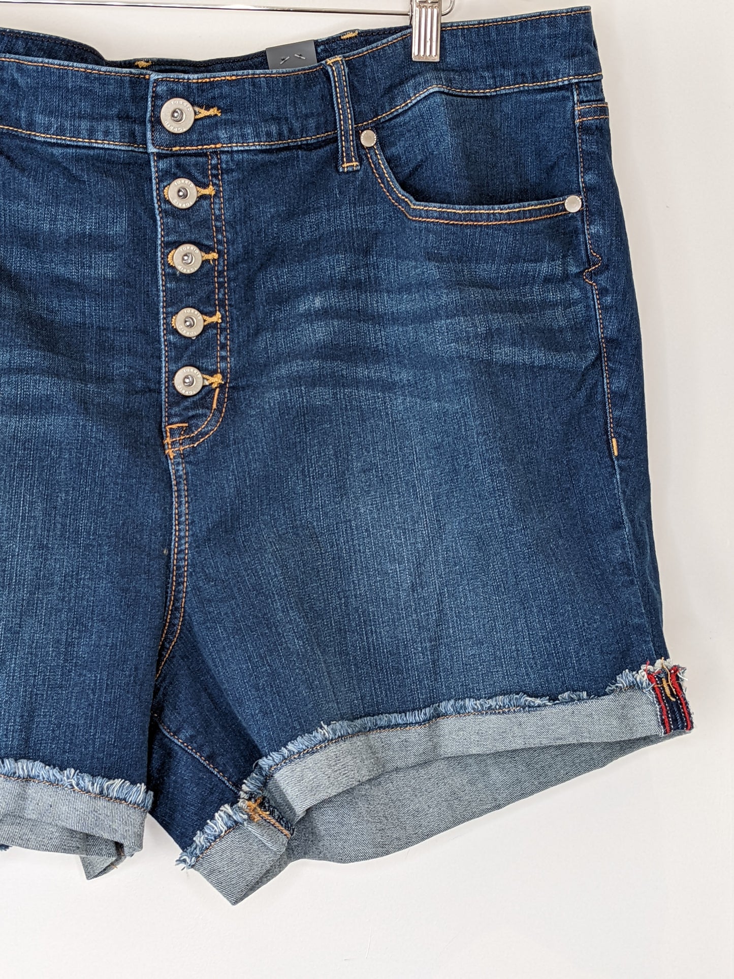 Torrid High Rise Midi Short Stretch Dark Wash - 3X / Size 24