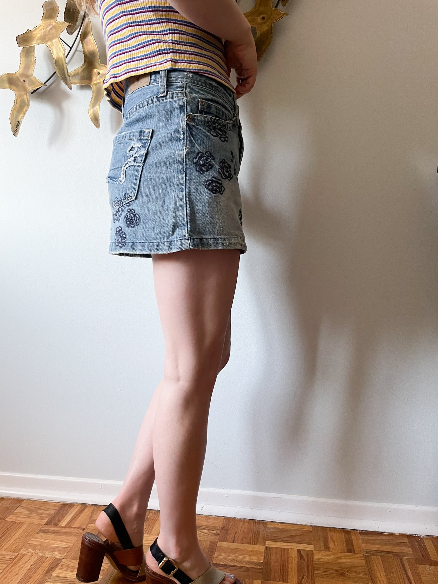 American Eagle Outfitters Distressed Embroidered Denim Mini Skirt - Size 4